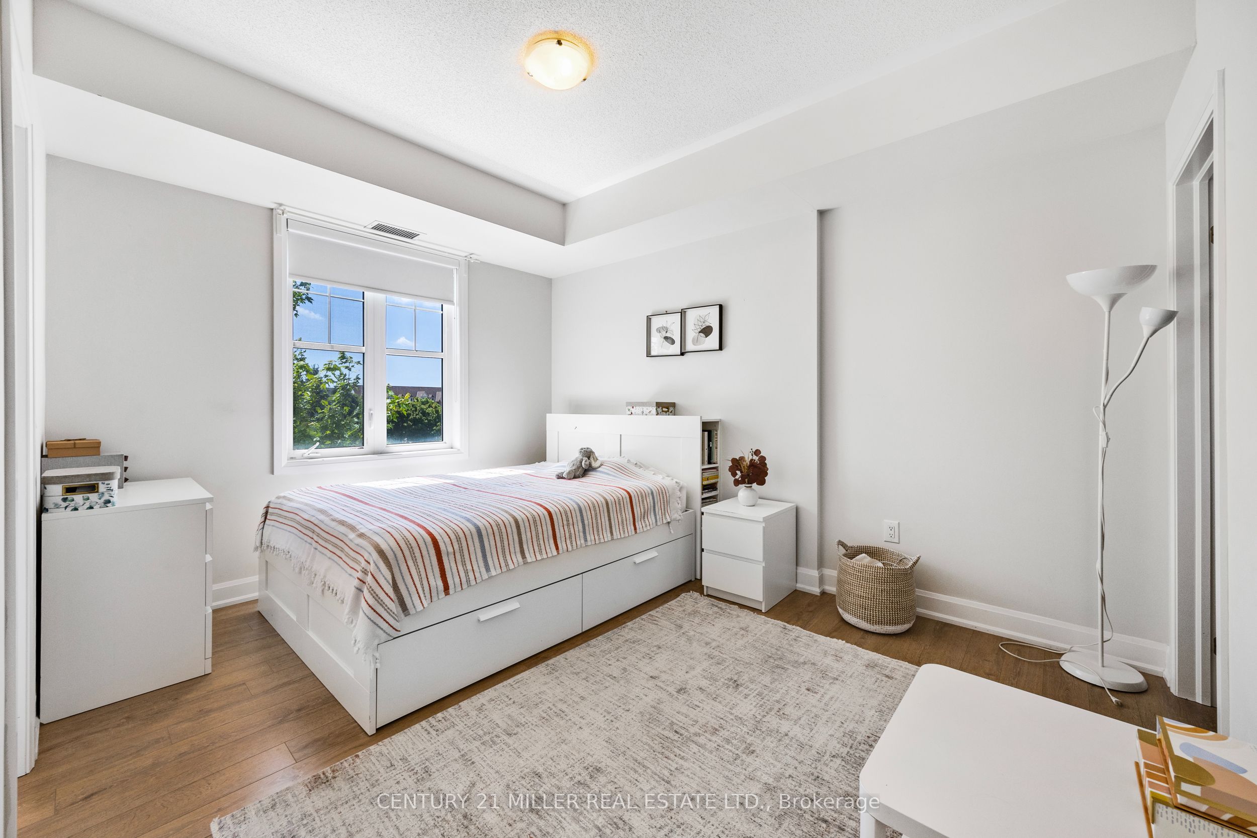 275 Roxton Road 201 Property Photo 18