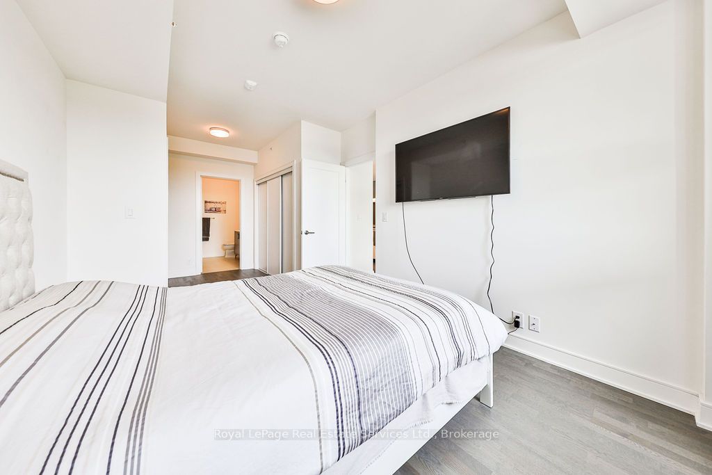 1575 Lakeshore Road W 321 Property Photo 23