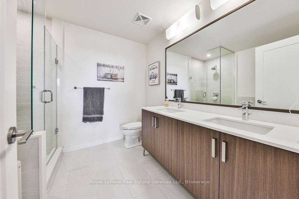 1575 Lakeshore Road W 321 Property Photo 25