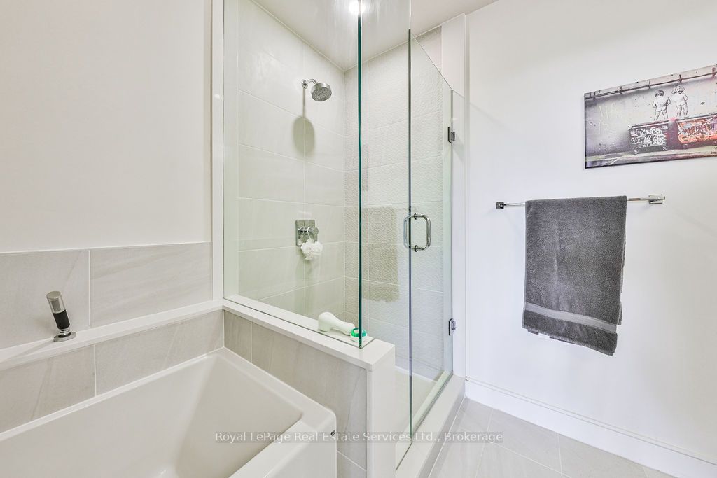 1575 Lakeshore Road W 321 Property Photo 26