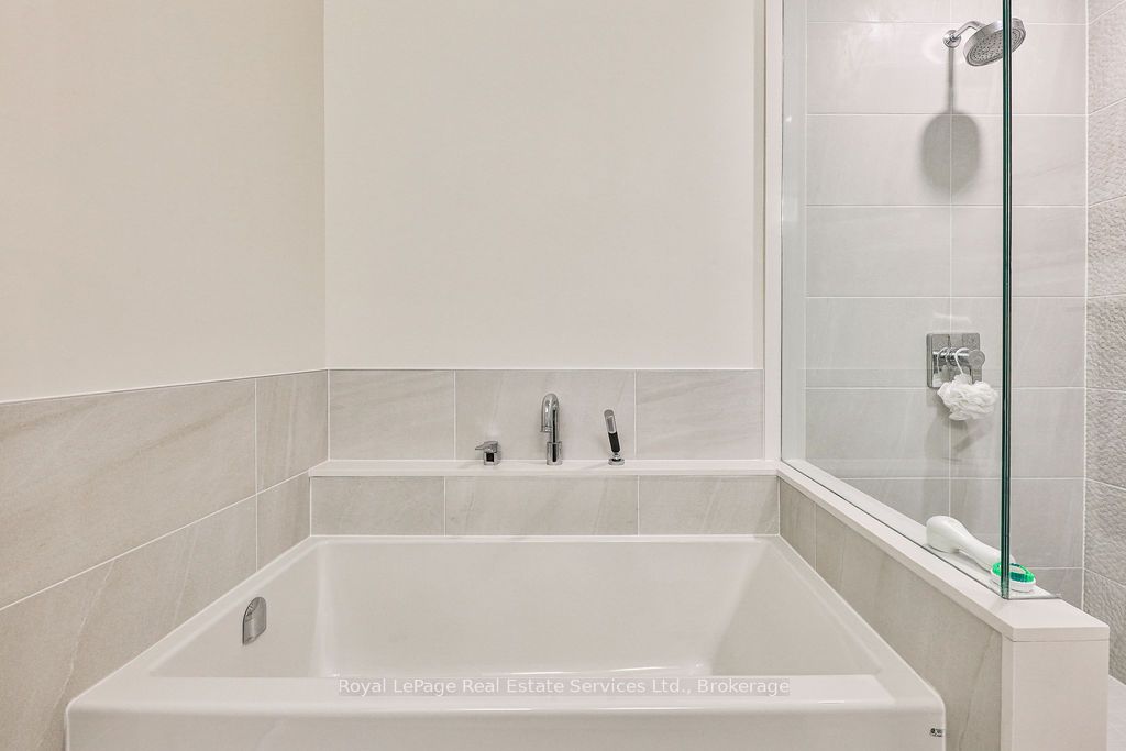 1575 Lakeshore Road W 321 Property Photo 27