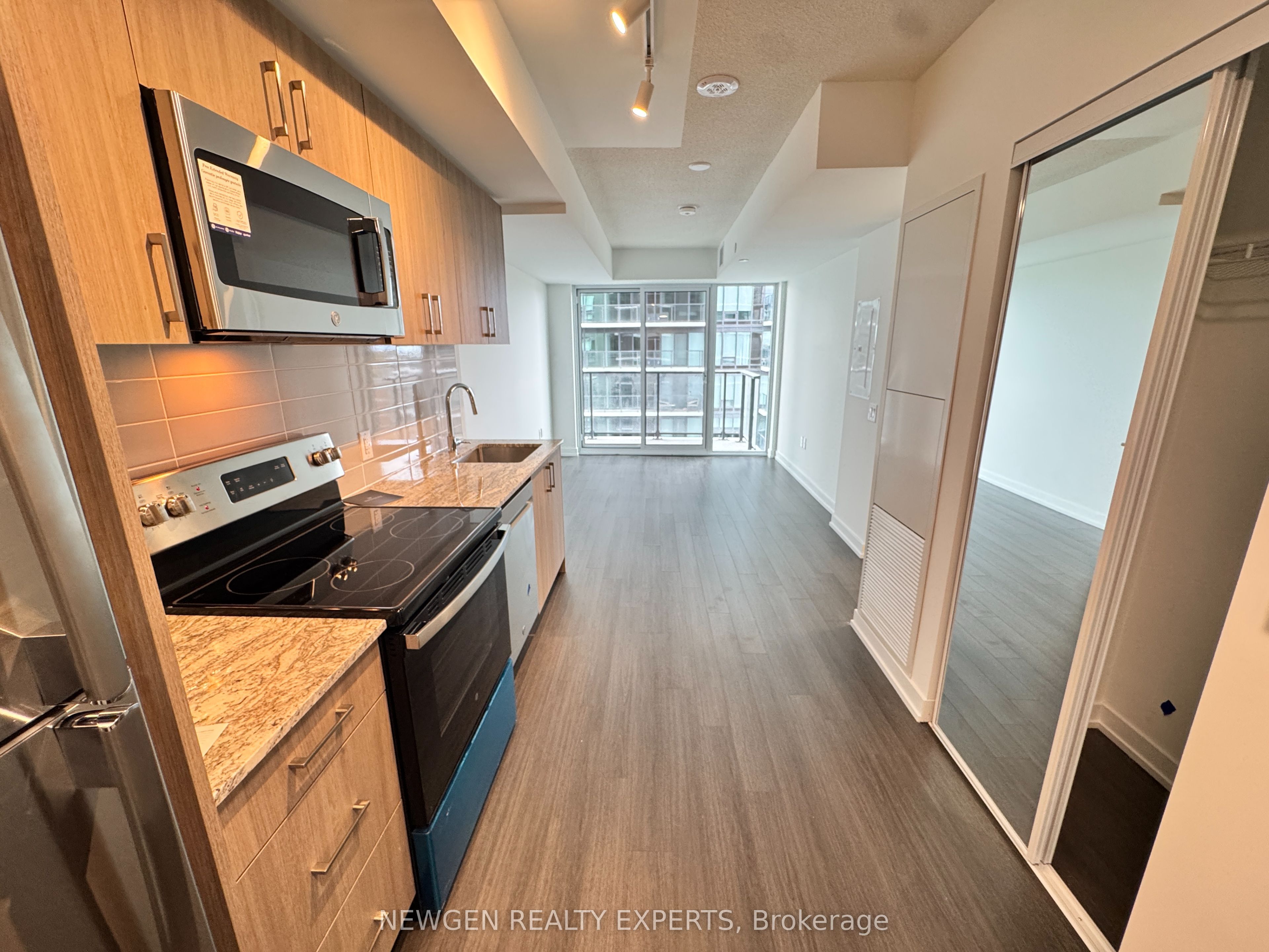 4010 Eglinton Avenue W 1518 Property Photo 3