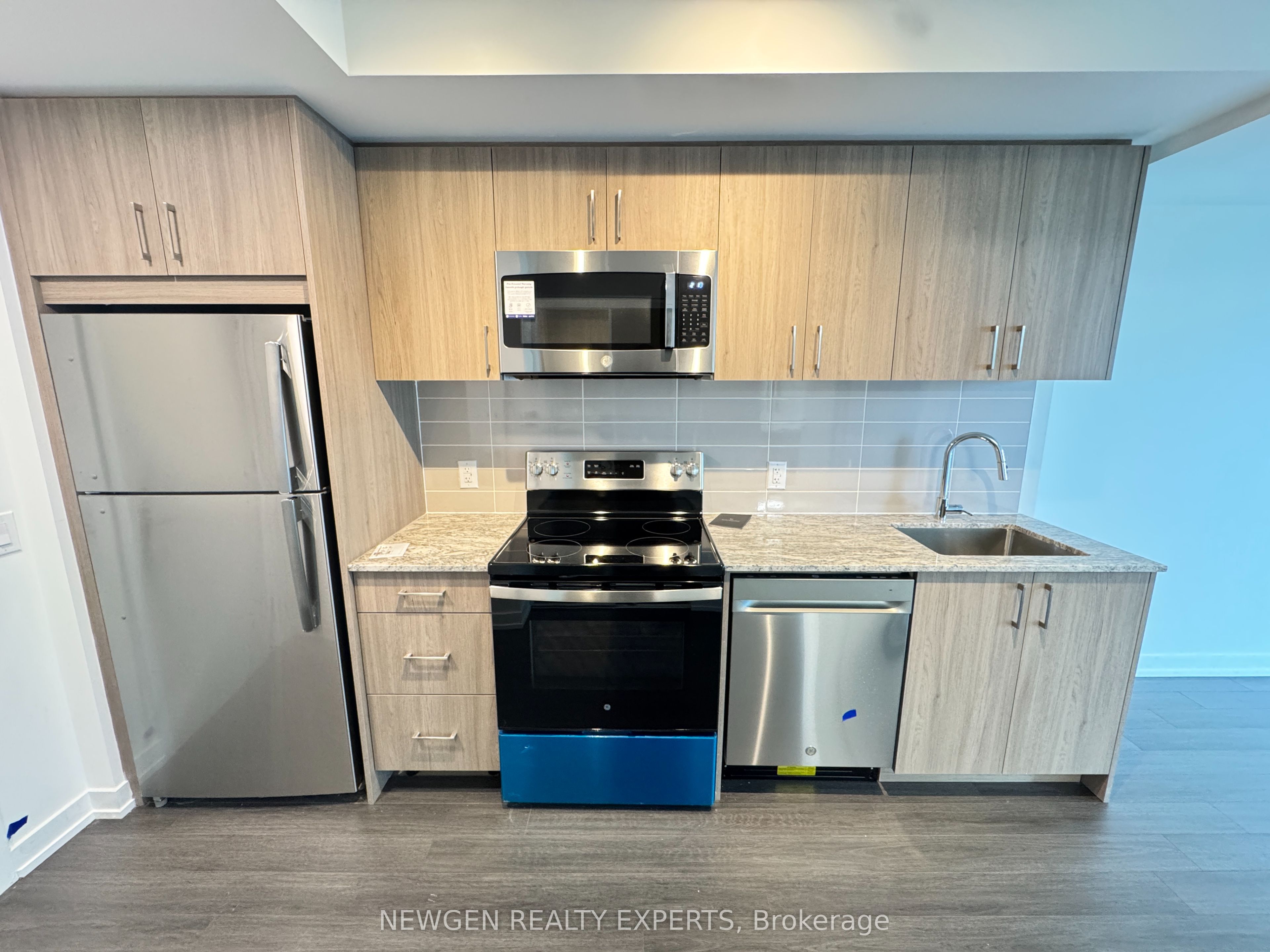 4010 Eglinton Avenue W 1518 Property Photo 4