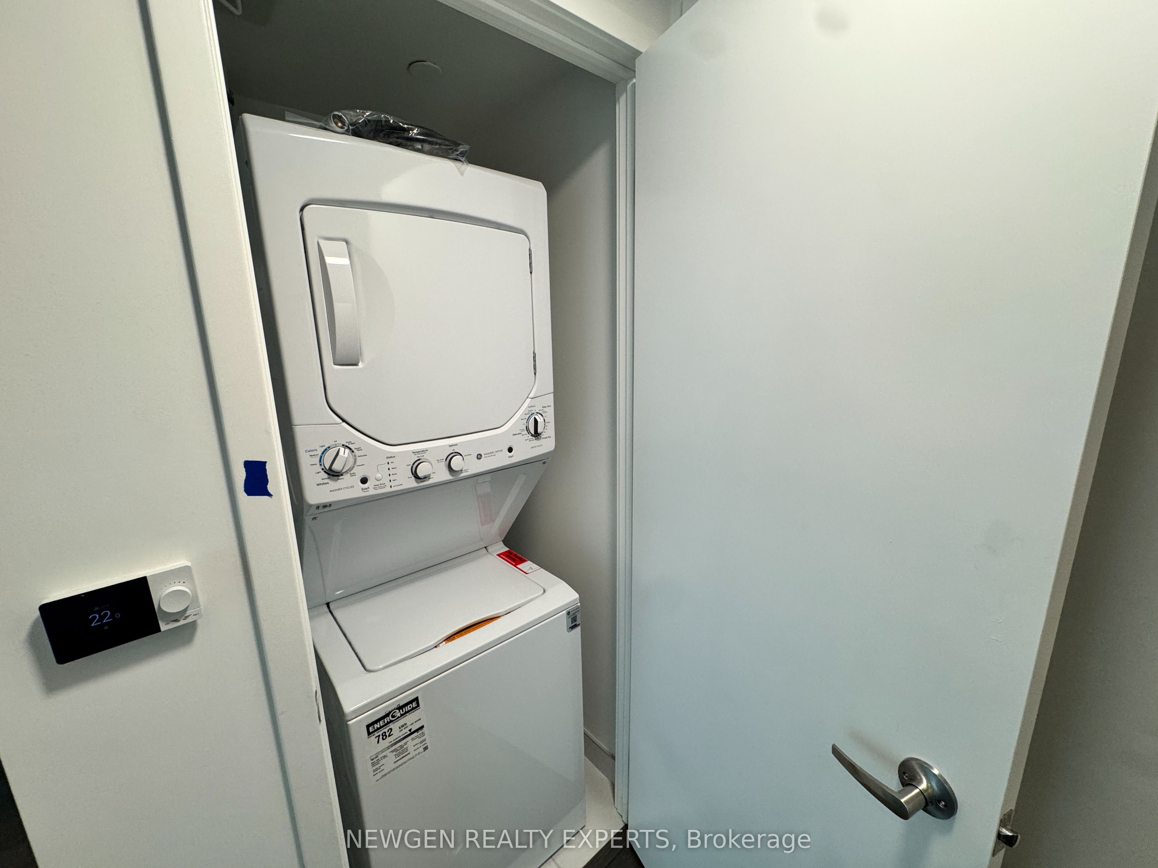 4010 Eglinton Avenue W 1518 Property Photo 6