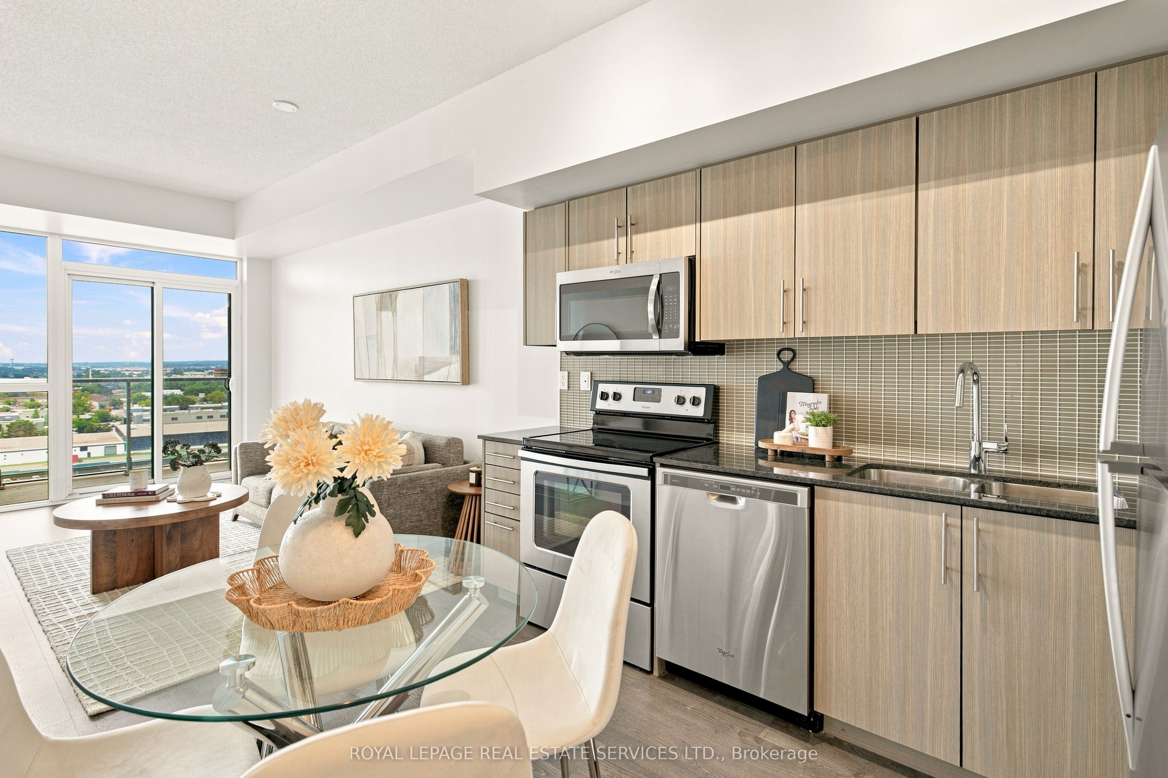 55 Speers Road Property Photo 2