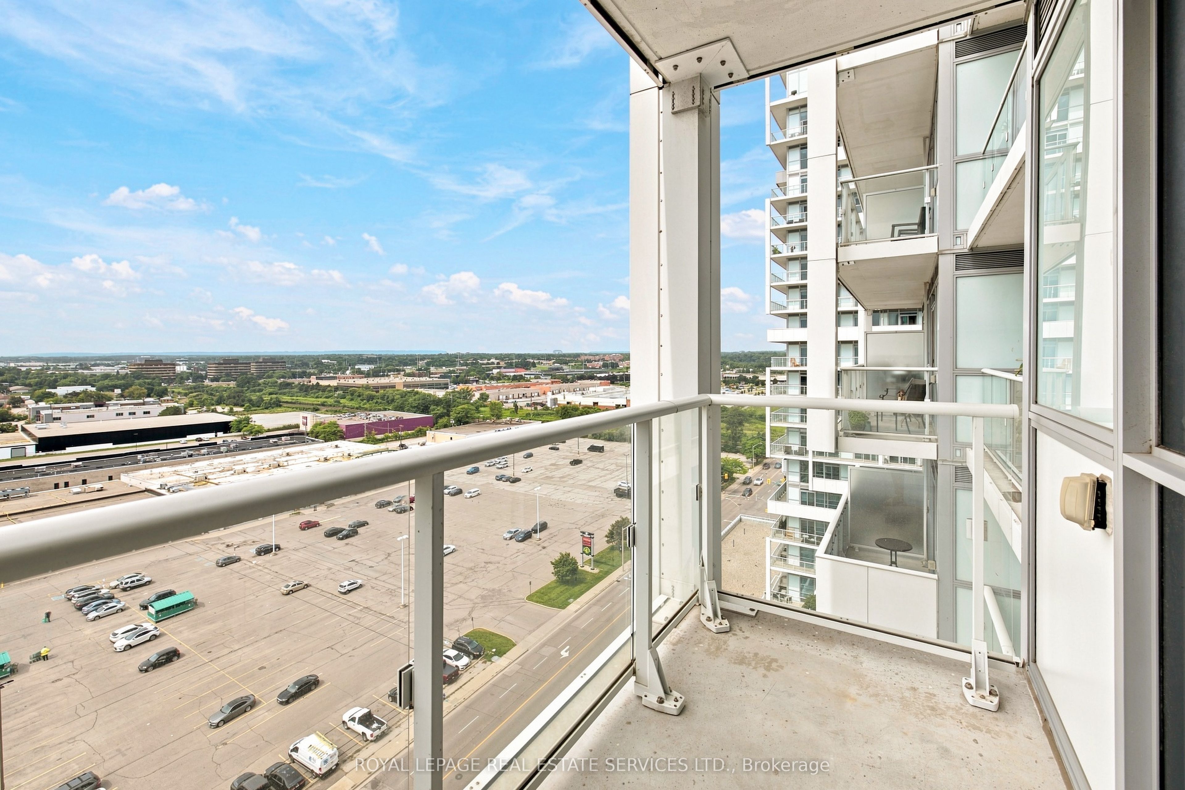 55 Speers Road Property Photo 14