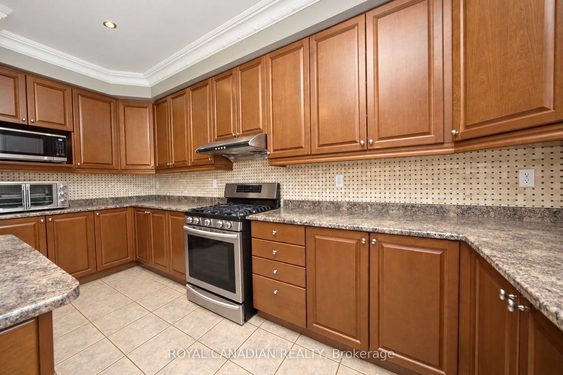 22 Janetville Street Property Photo 11