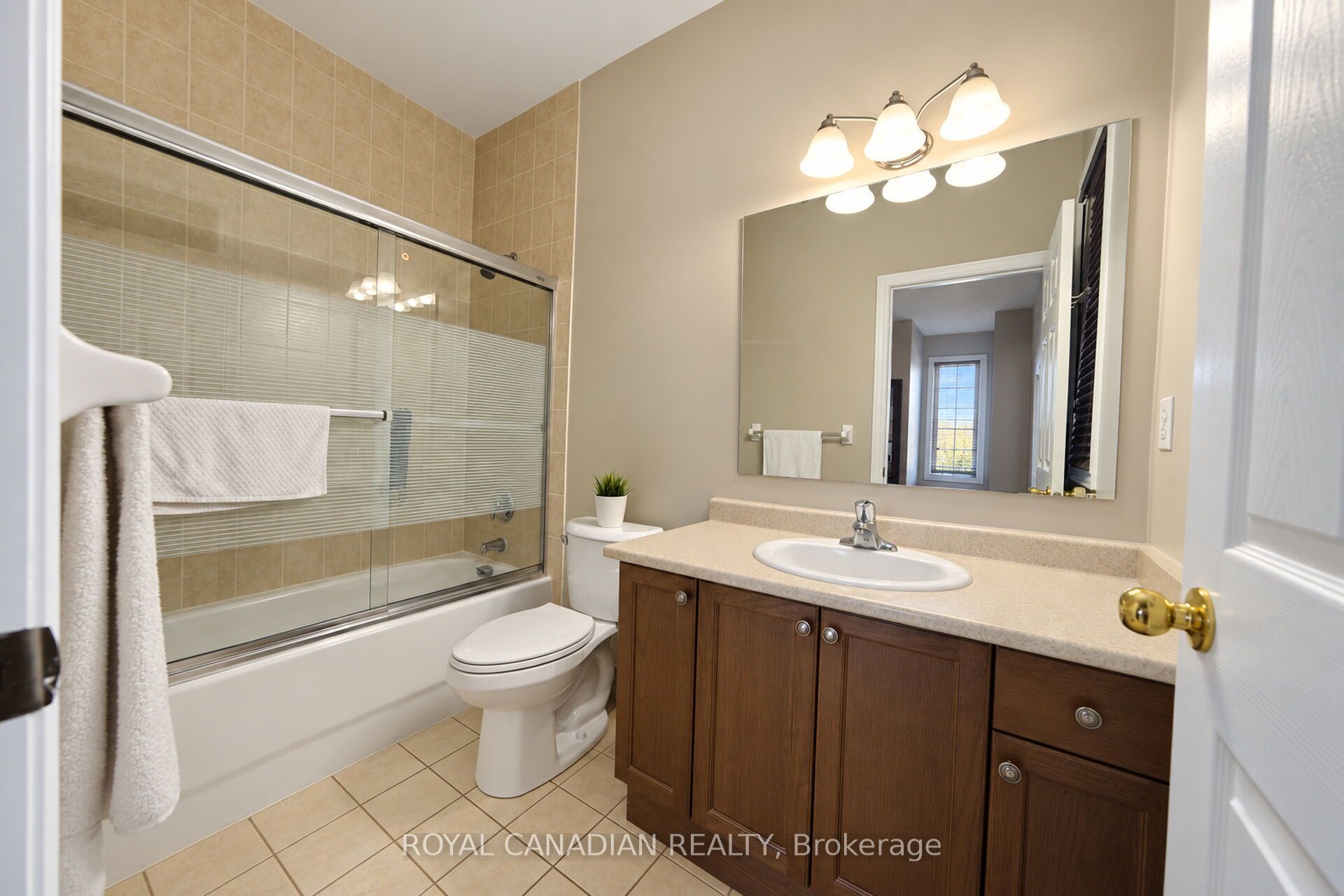 22 Janetville Street Property Photo 28