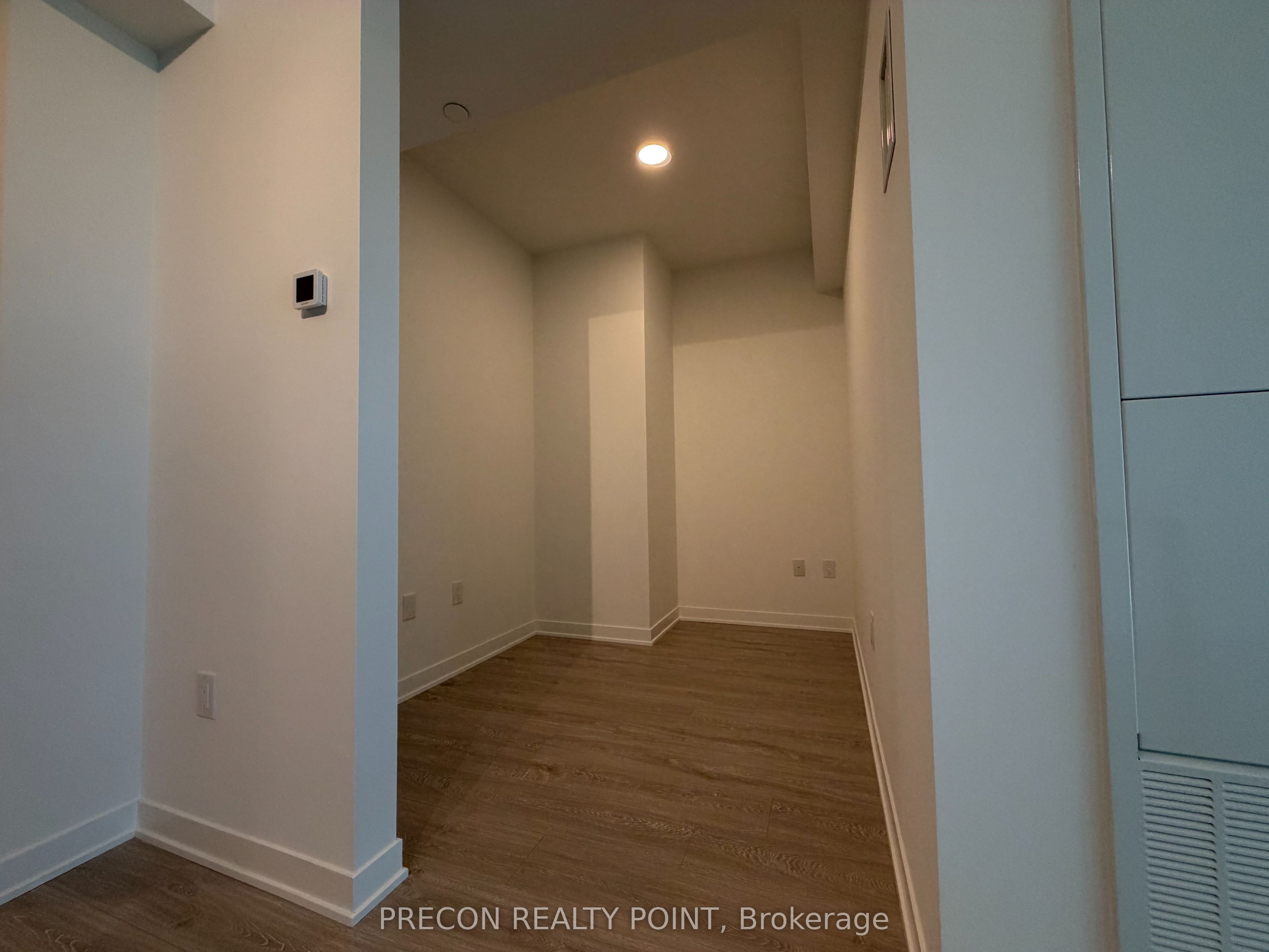 2495 Eglinton Avenue W 1105 Property Photo 13