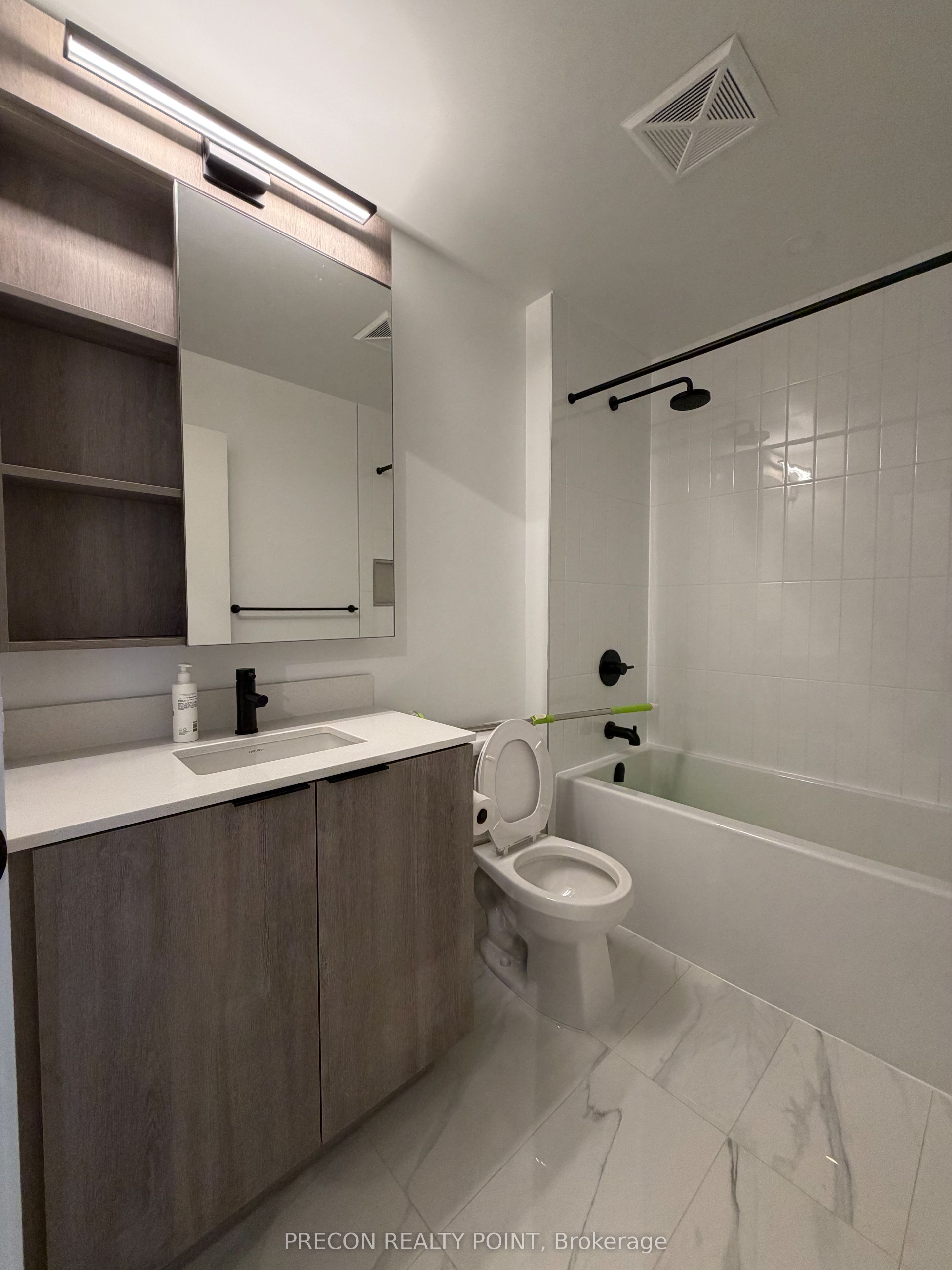 2495 Eglinton Avenue W 1105 Property Photo 15