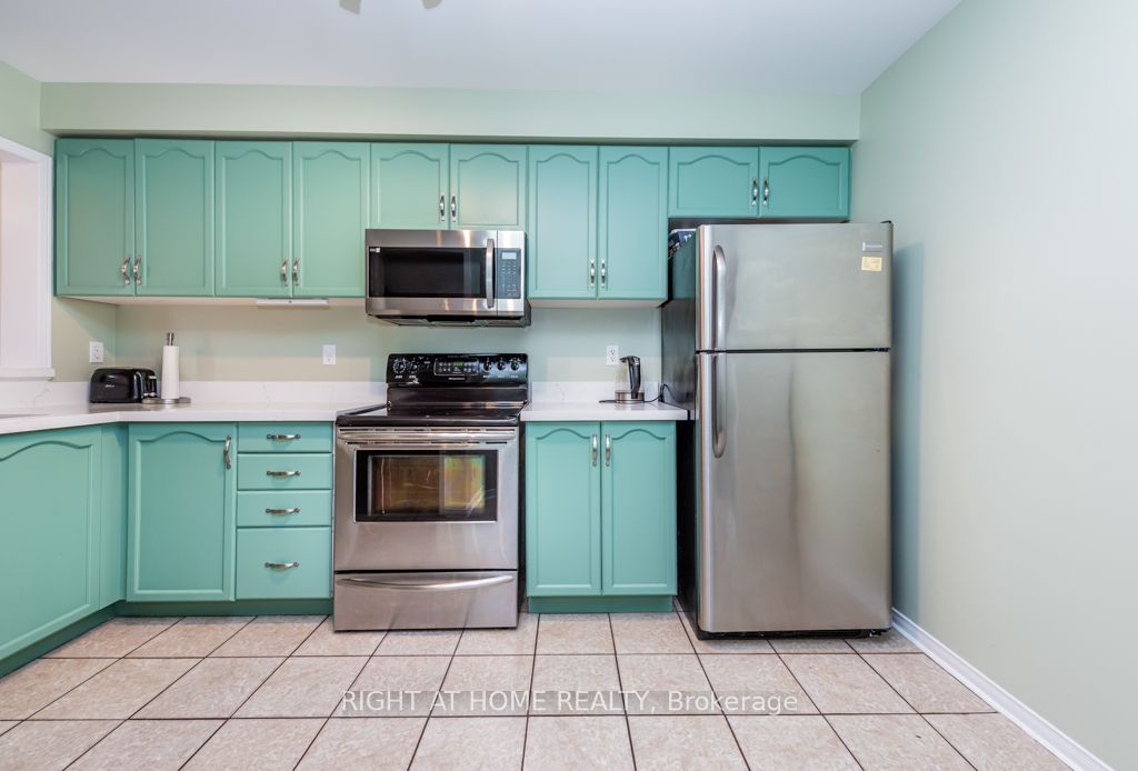 5958 Greensboro Drive S 83 Property Photo 16