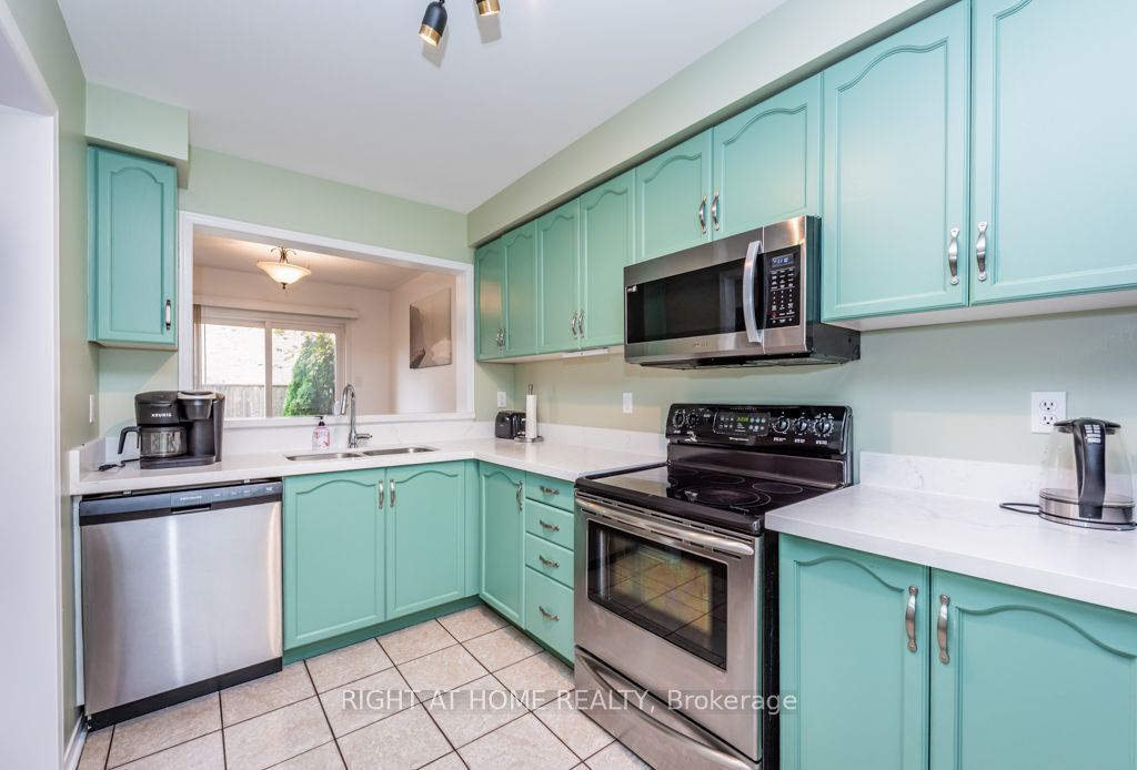 5958 Greensboro Drive S 83 Property Photo 17