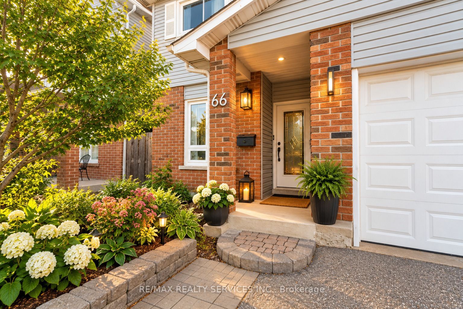 66 Hockley Path Property Photo 3