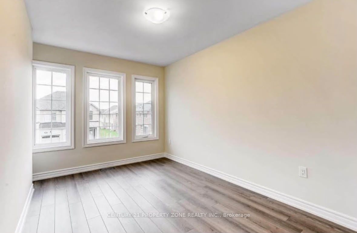 62 Crumlin Crescent Upper Property Photo 7