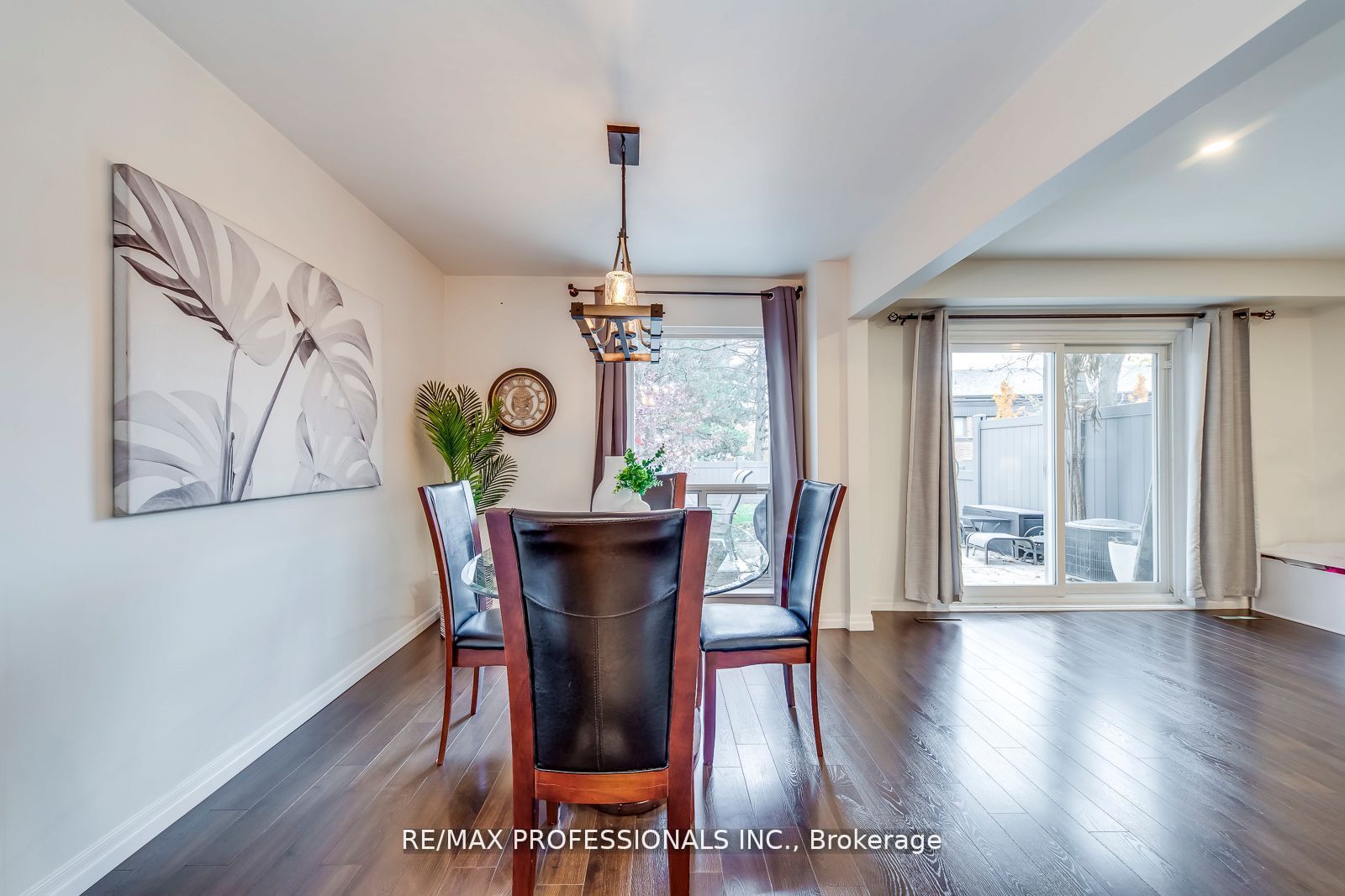 4345 Bloor Street W 51 Property Photo 13