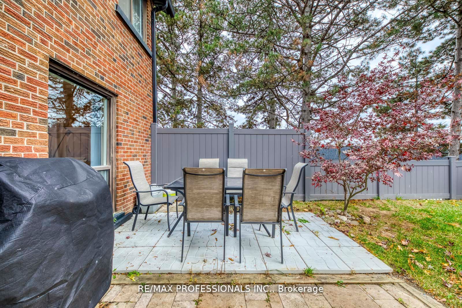 4345 Bloor Street W 51 Property Photo 36