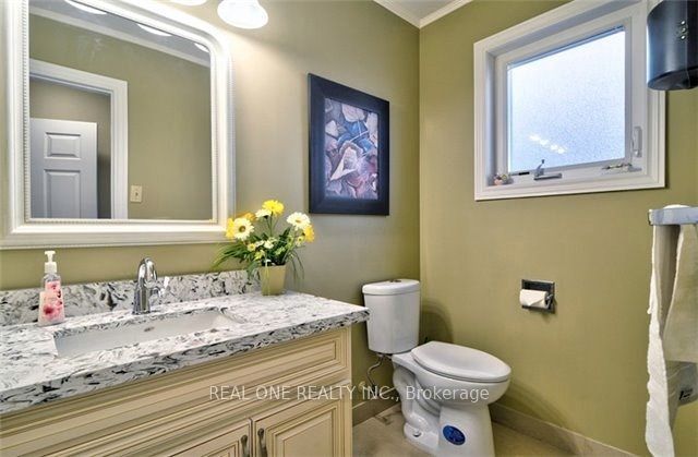 4379 Sedgefield Road Property Photo 19