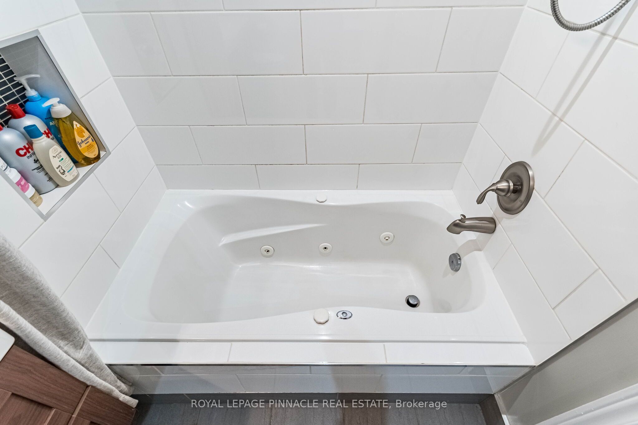 3480 Upper Middle Road 4 Property Photo 28