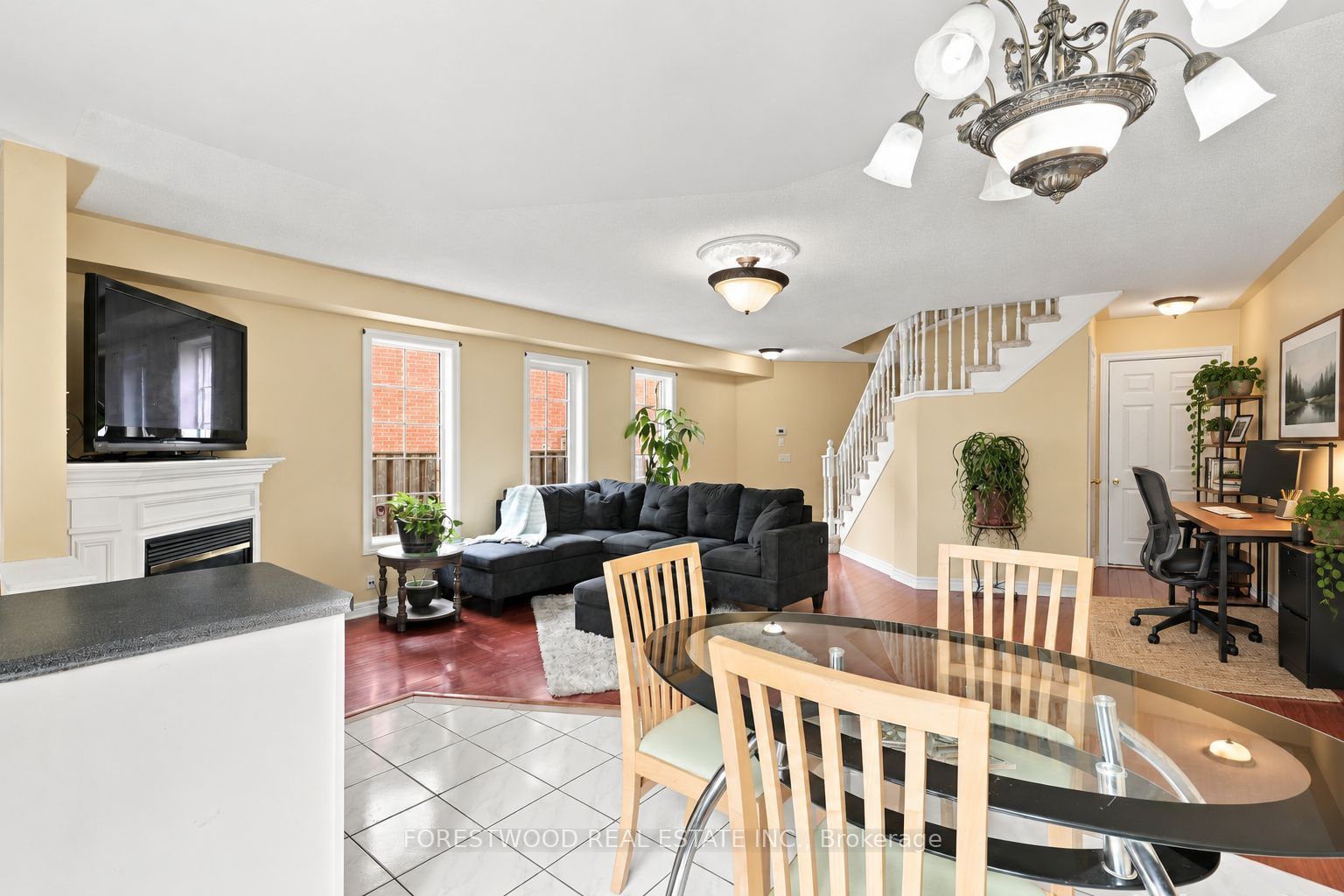 117 Checkerberry Crescent Property Photo 2