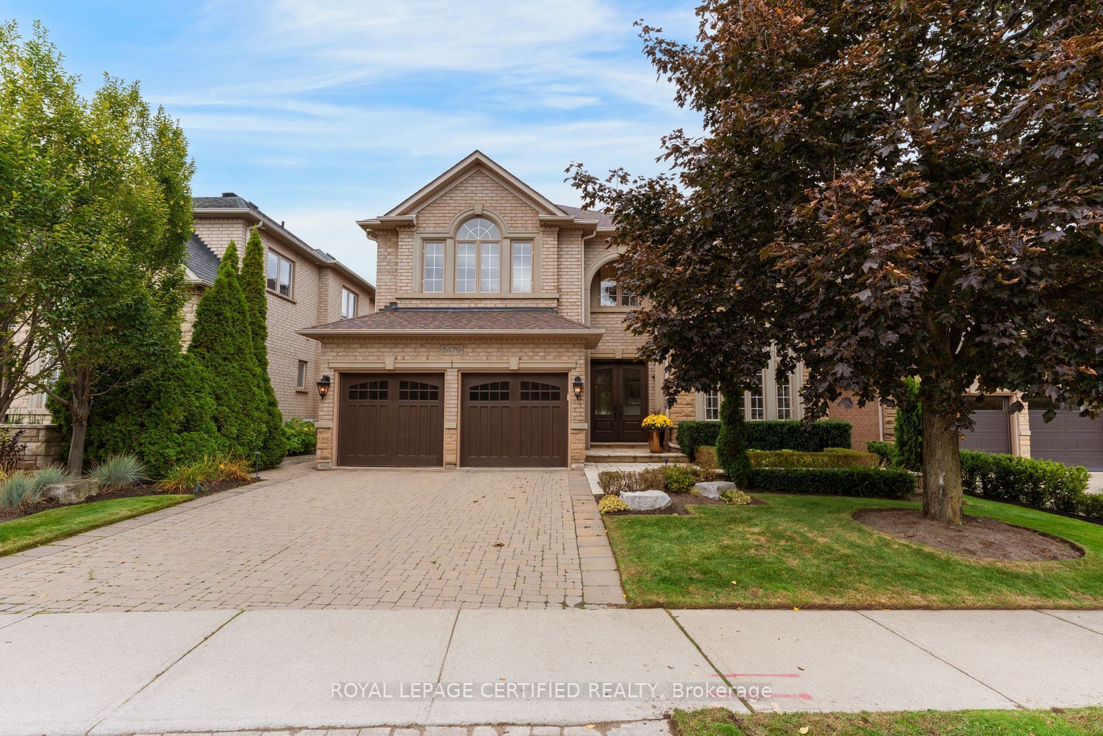 2479 Bon Echo Drive Property Photo 1