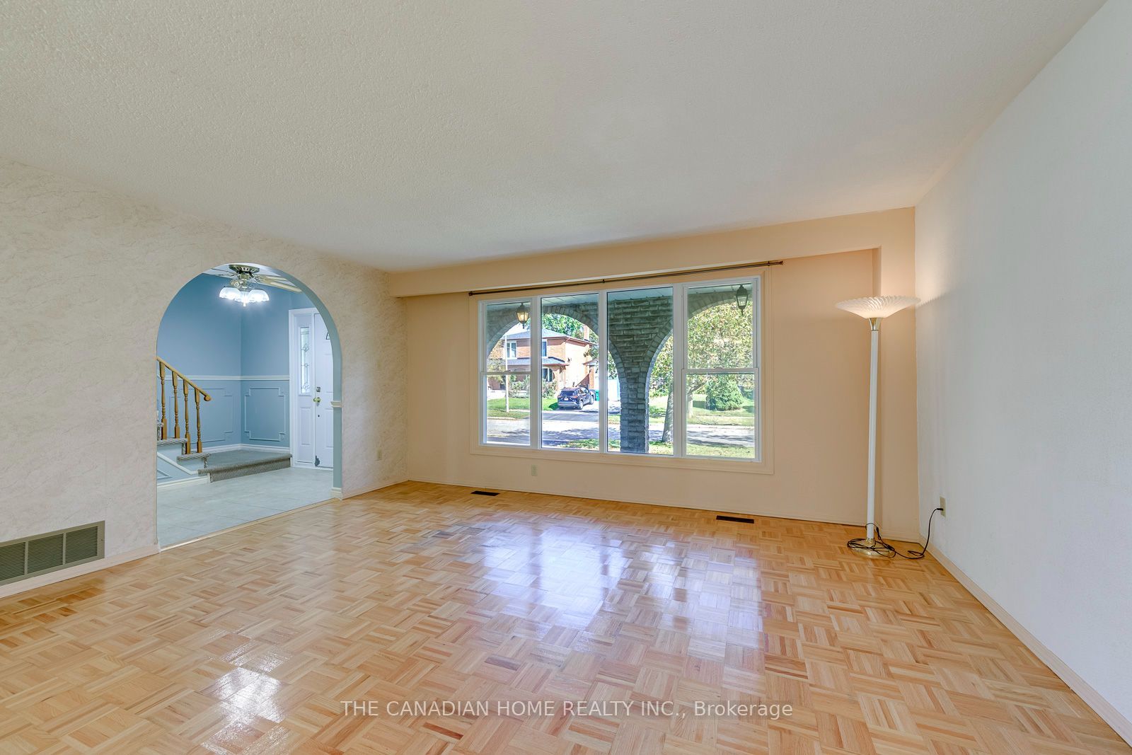 15 Newton Road Property Photo 7