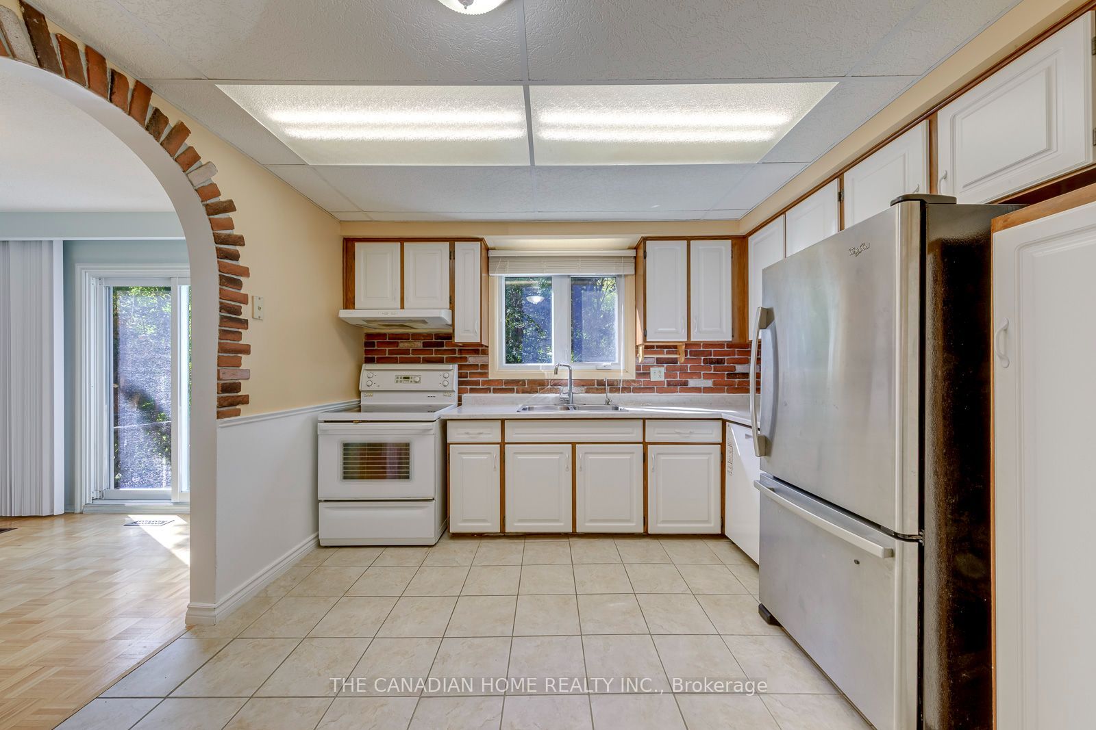 15 Newton Road Property Photo 14