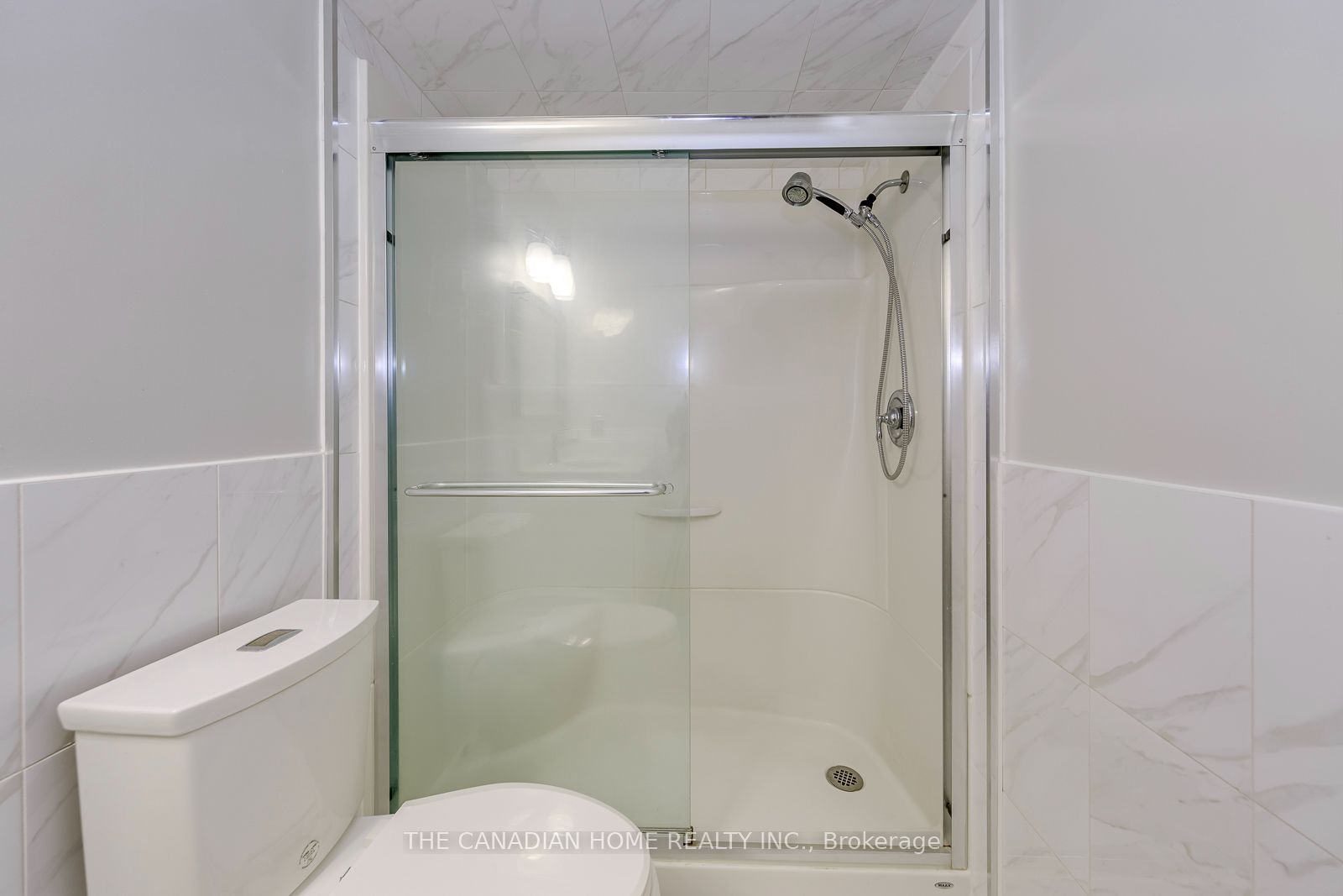 15 Newton Road Property Photo 24