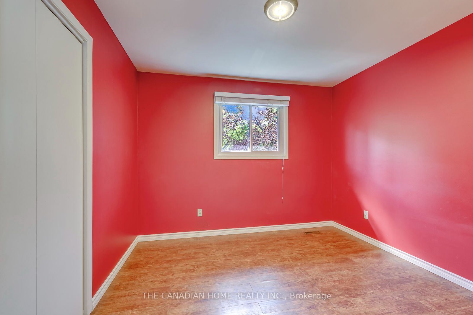 15 Newton Road Property Photo 26
