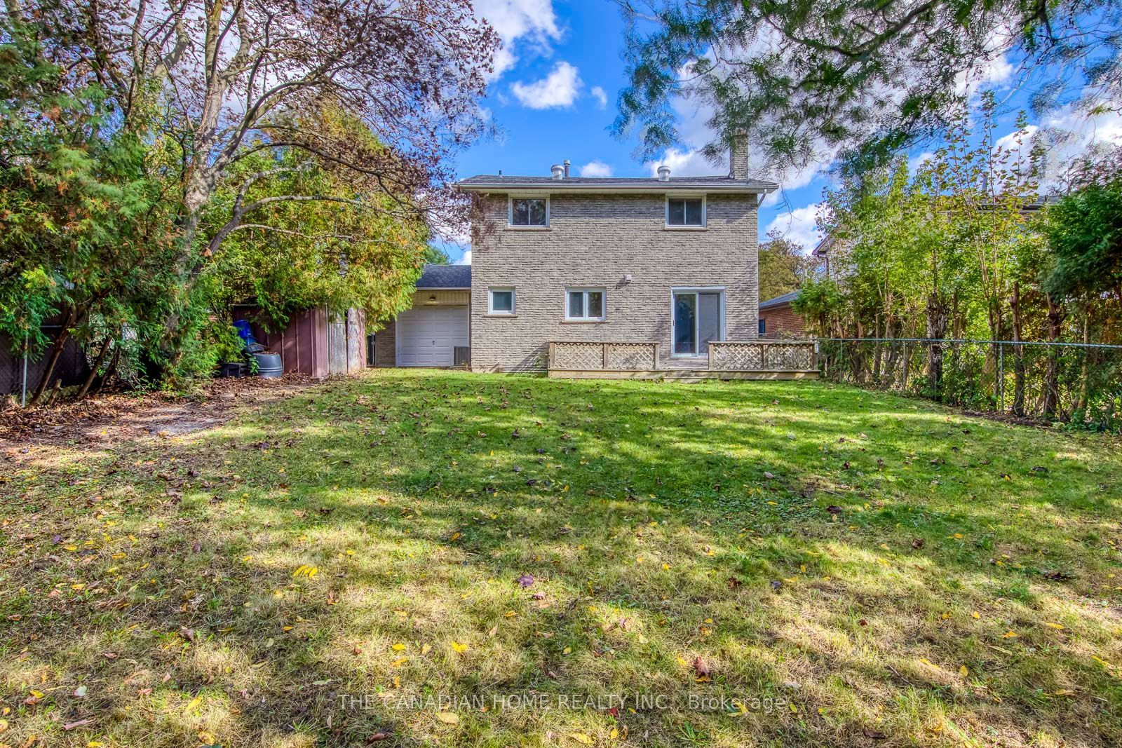 15 Newton Road Property Photo 33