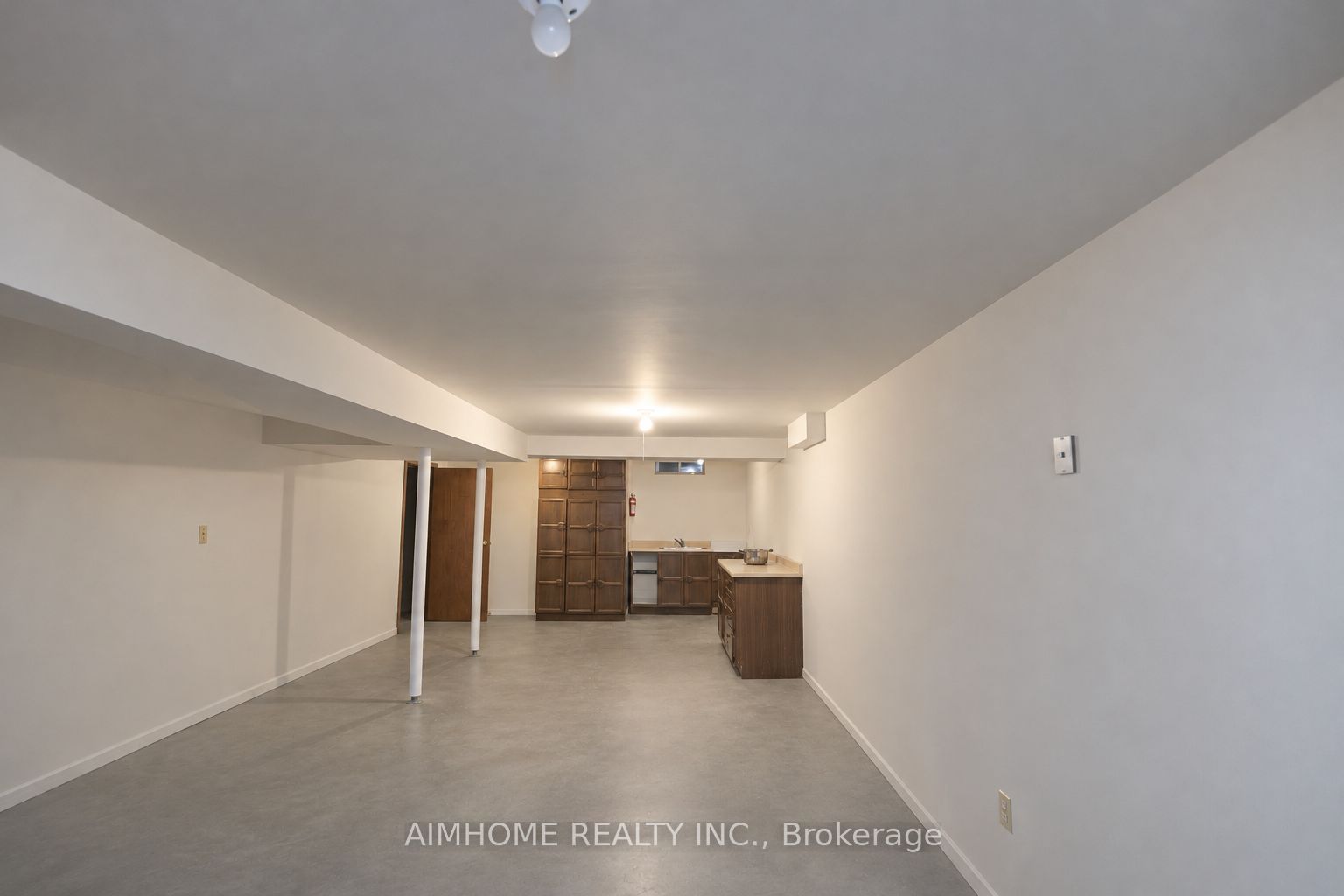 521 Chieftan Circle Property Photo 16