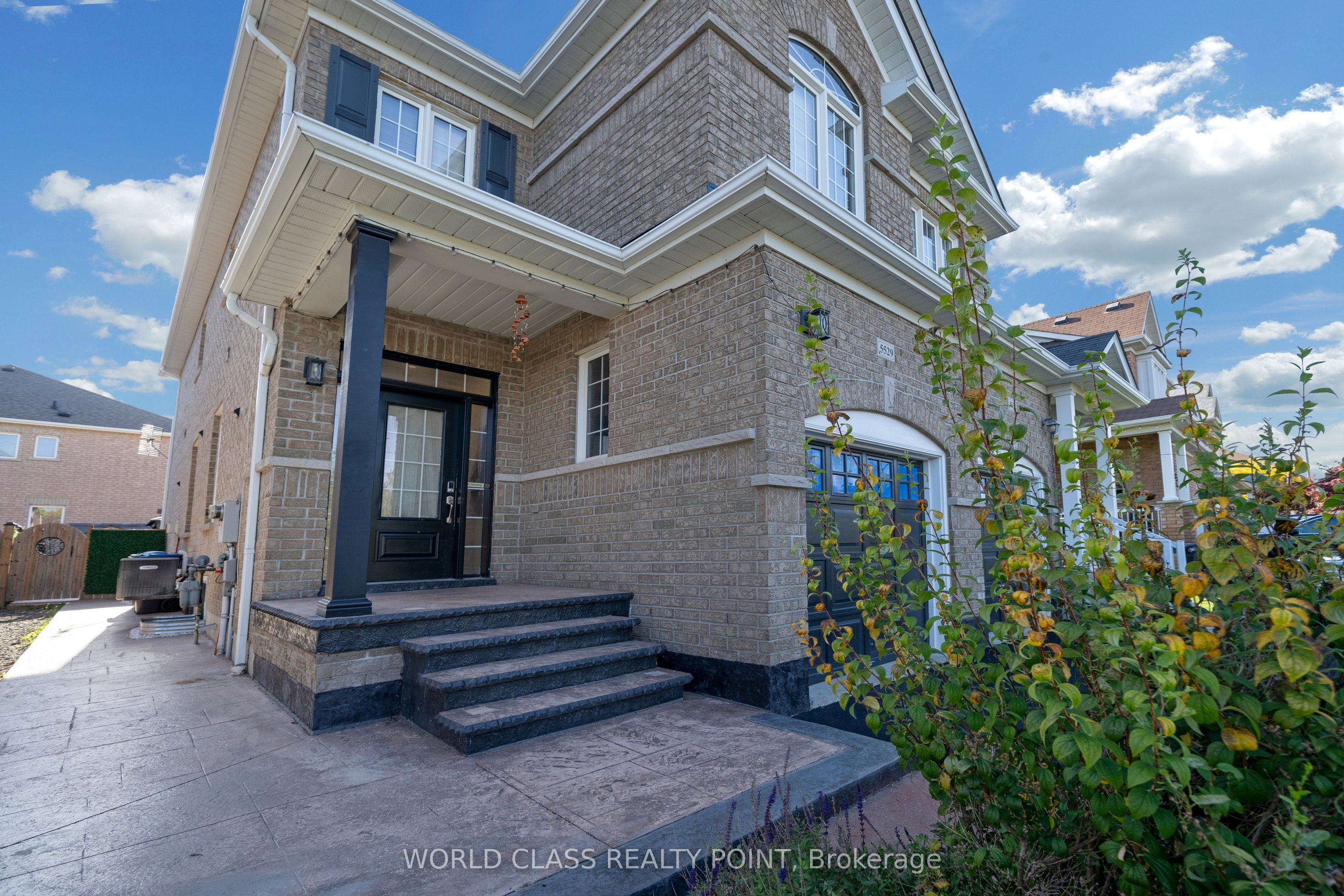 5529 Fudge Terrace Property Photo 2