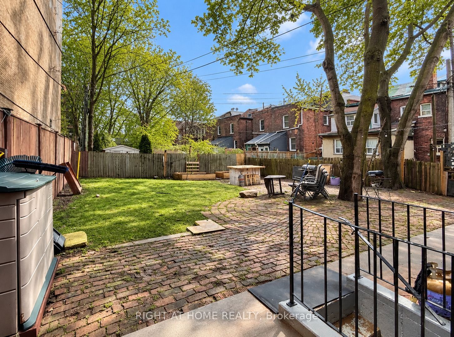 1392 King Street W Lower Property Photo 8