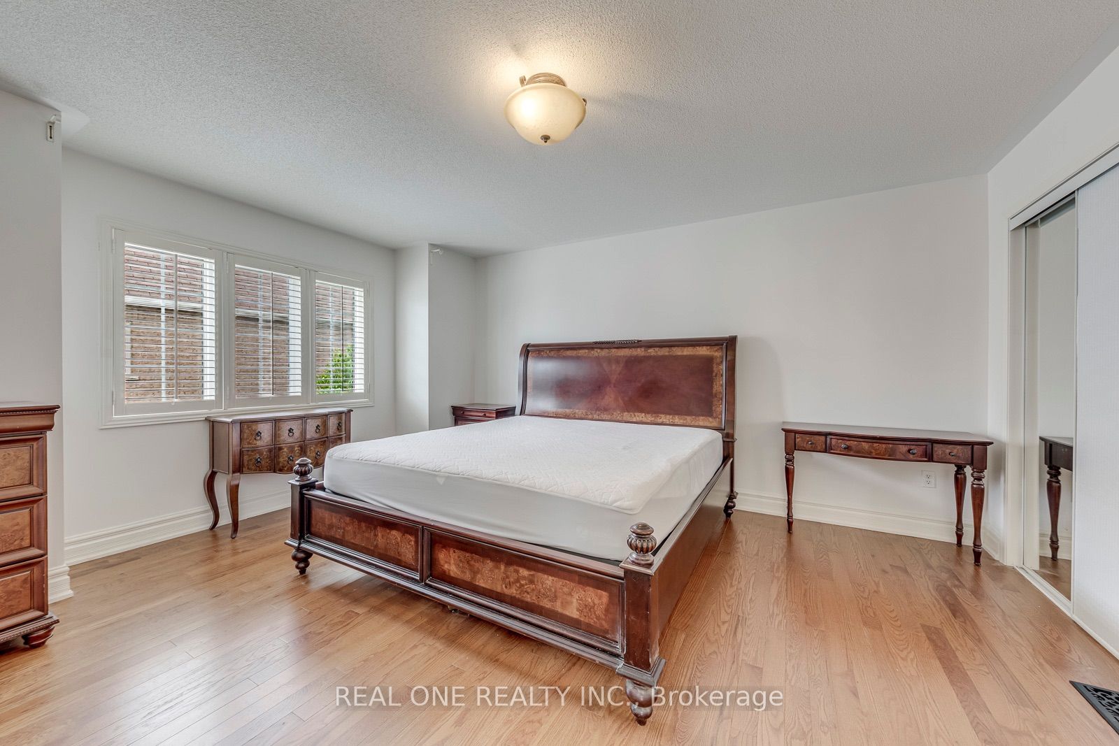 4201 Prudham Avenue Property Photo 17