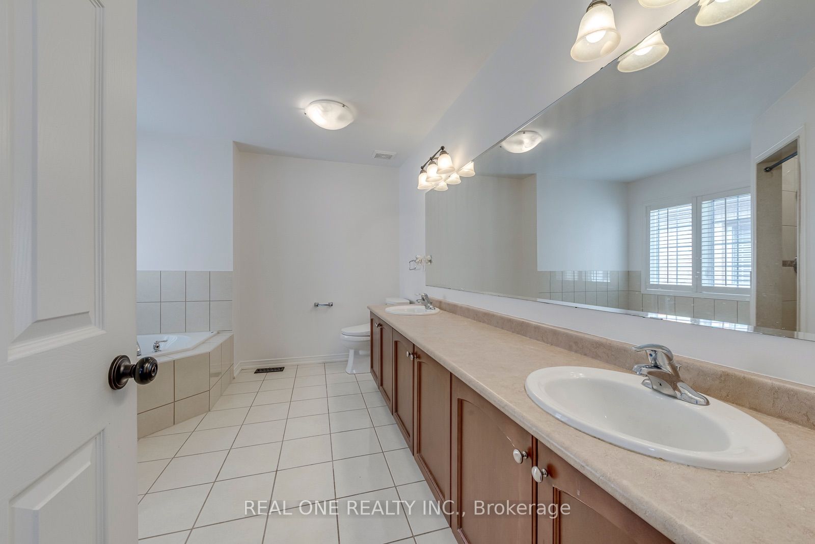 4201 Prudham Avenue Property Photo 20