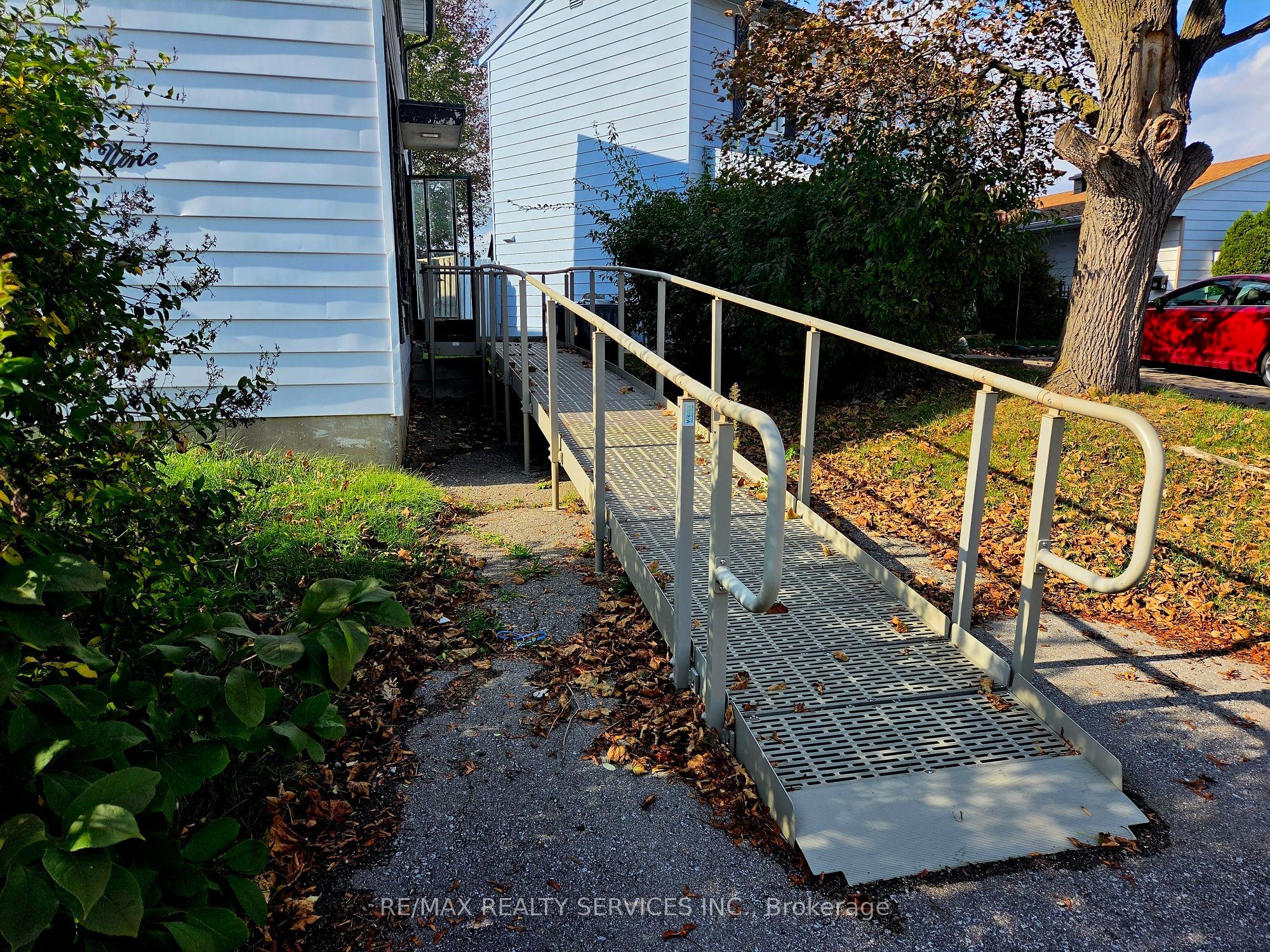 49 Huntingwood Crescent Property Photo 3