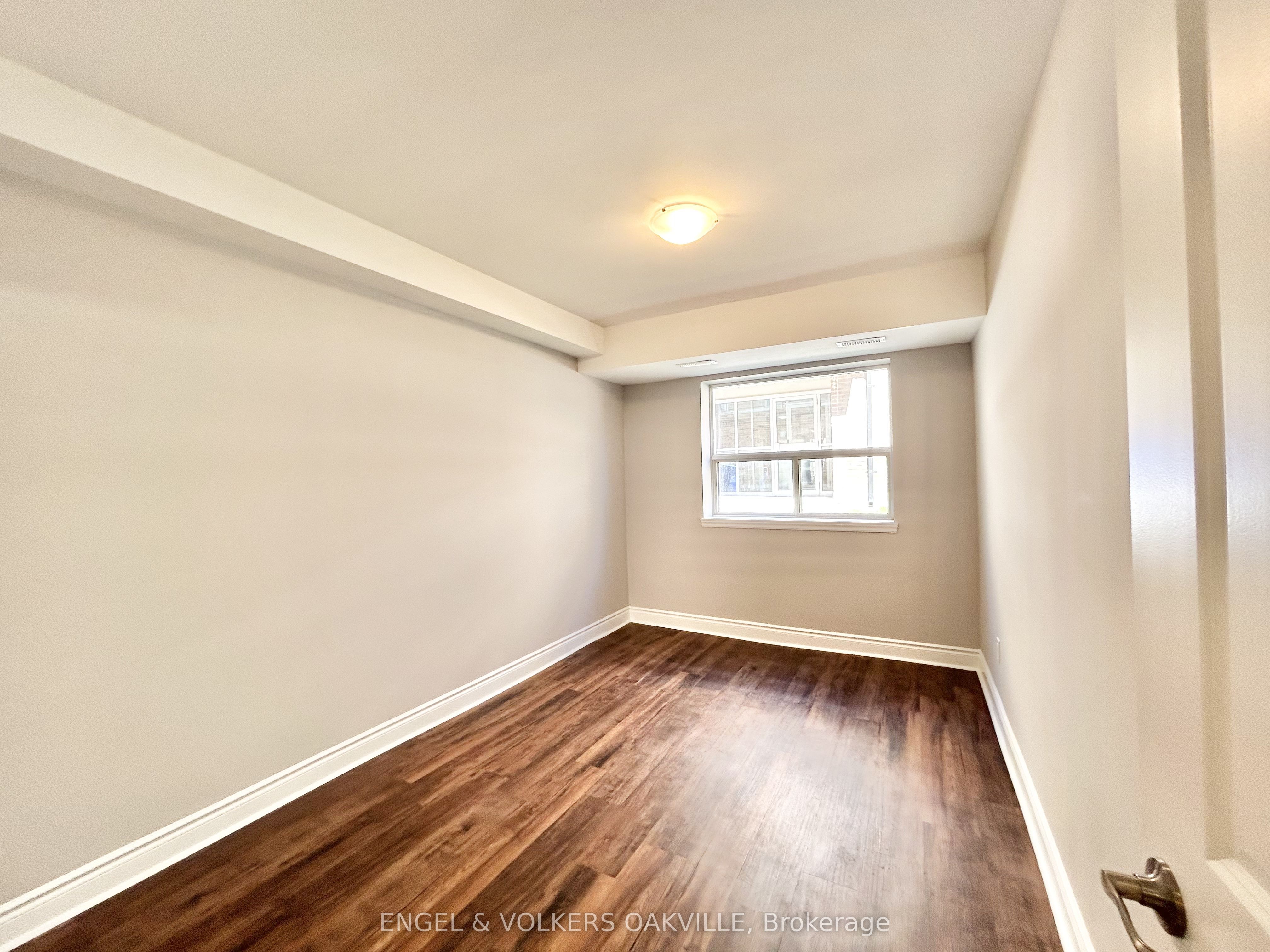9 Thirty Third Street 106 Property Photo 5
