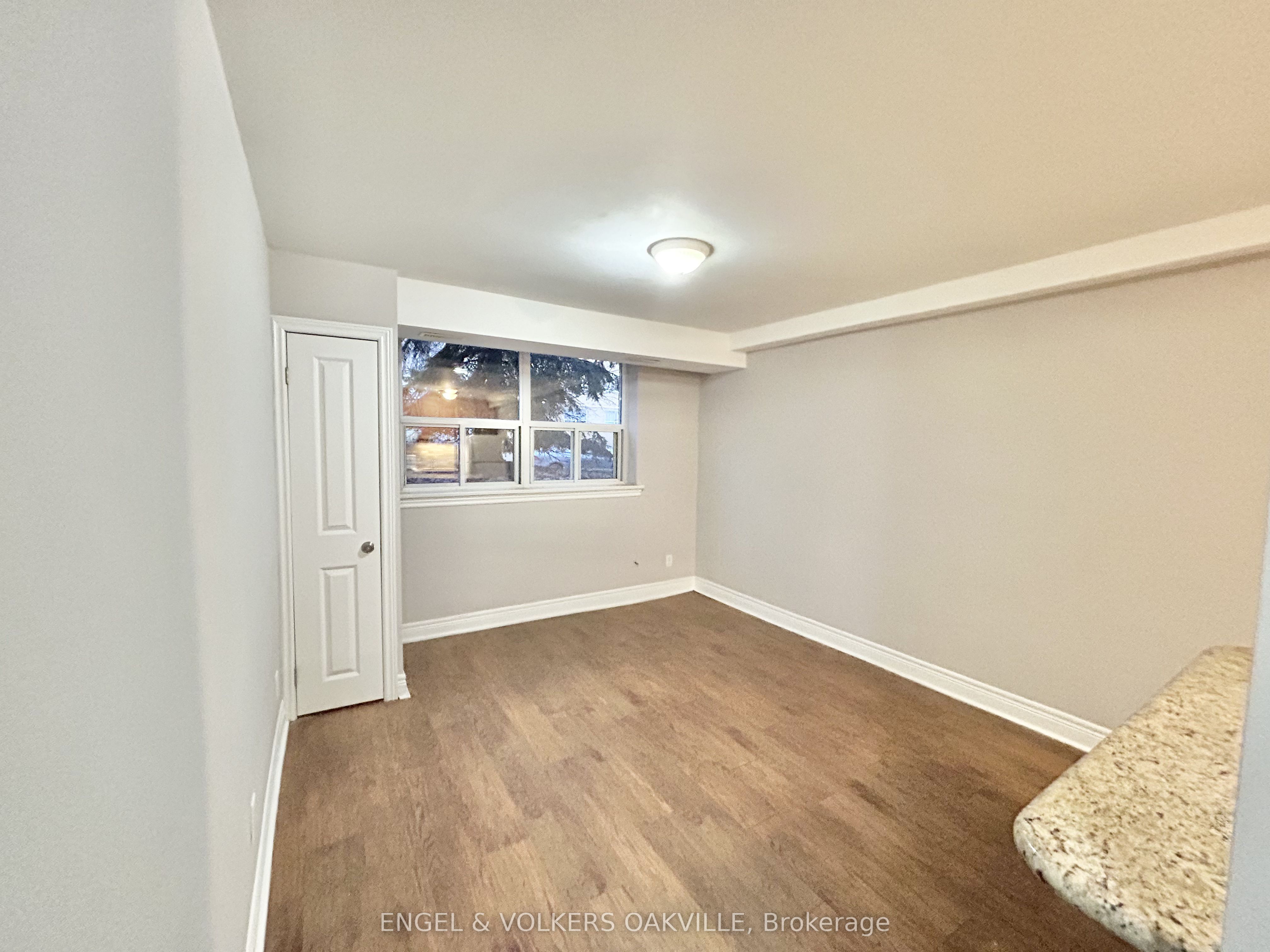 90 Twenty Fifth Street 32 Property Photo 3