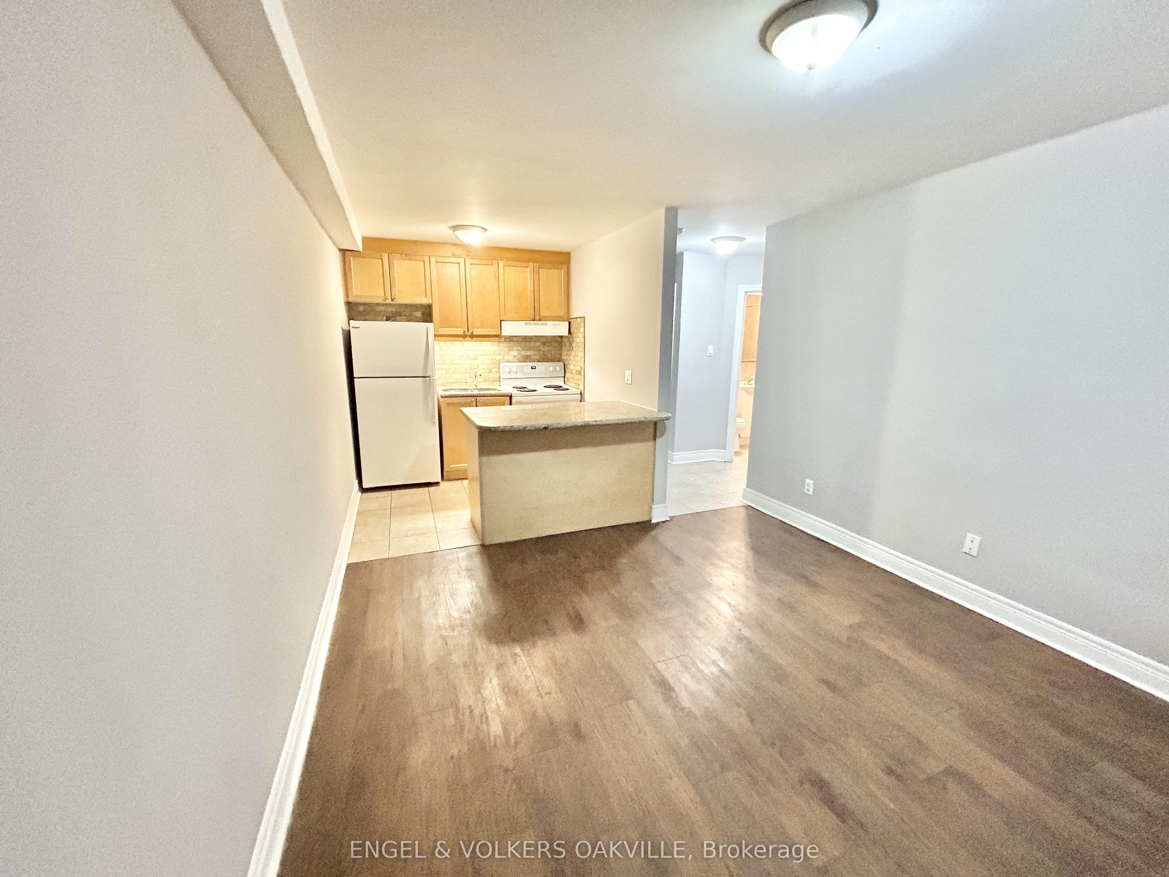 90 Twenty Fifth Street 32 Property Photo 4