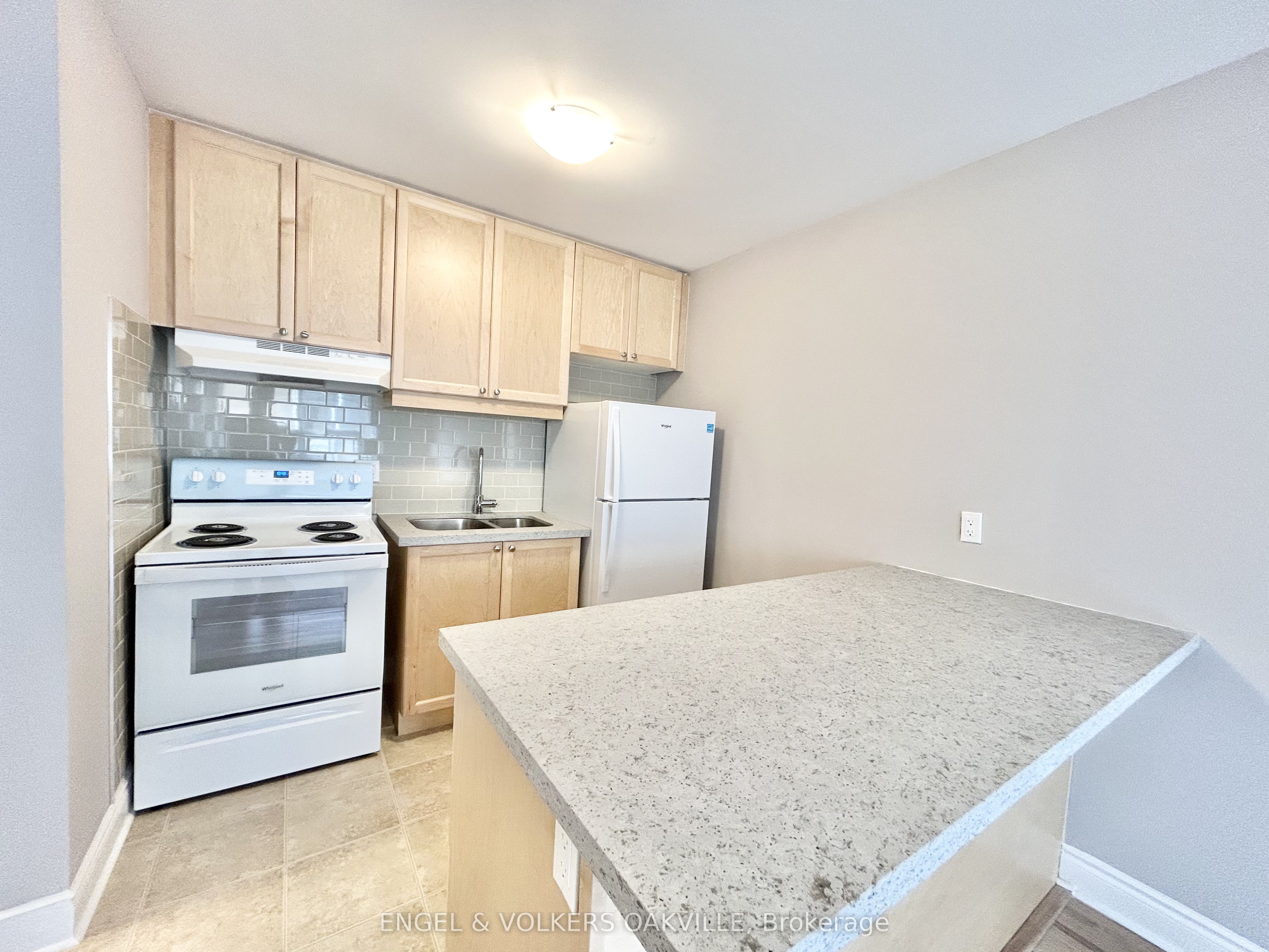 100 Twenty Fifth Street 4 Property Photo 1