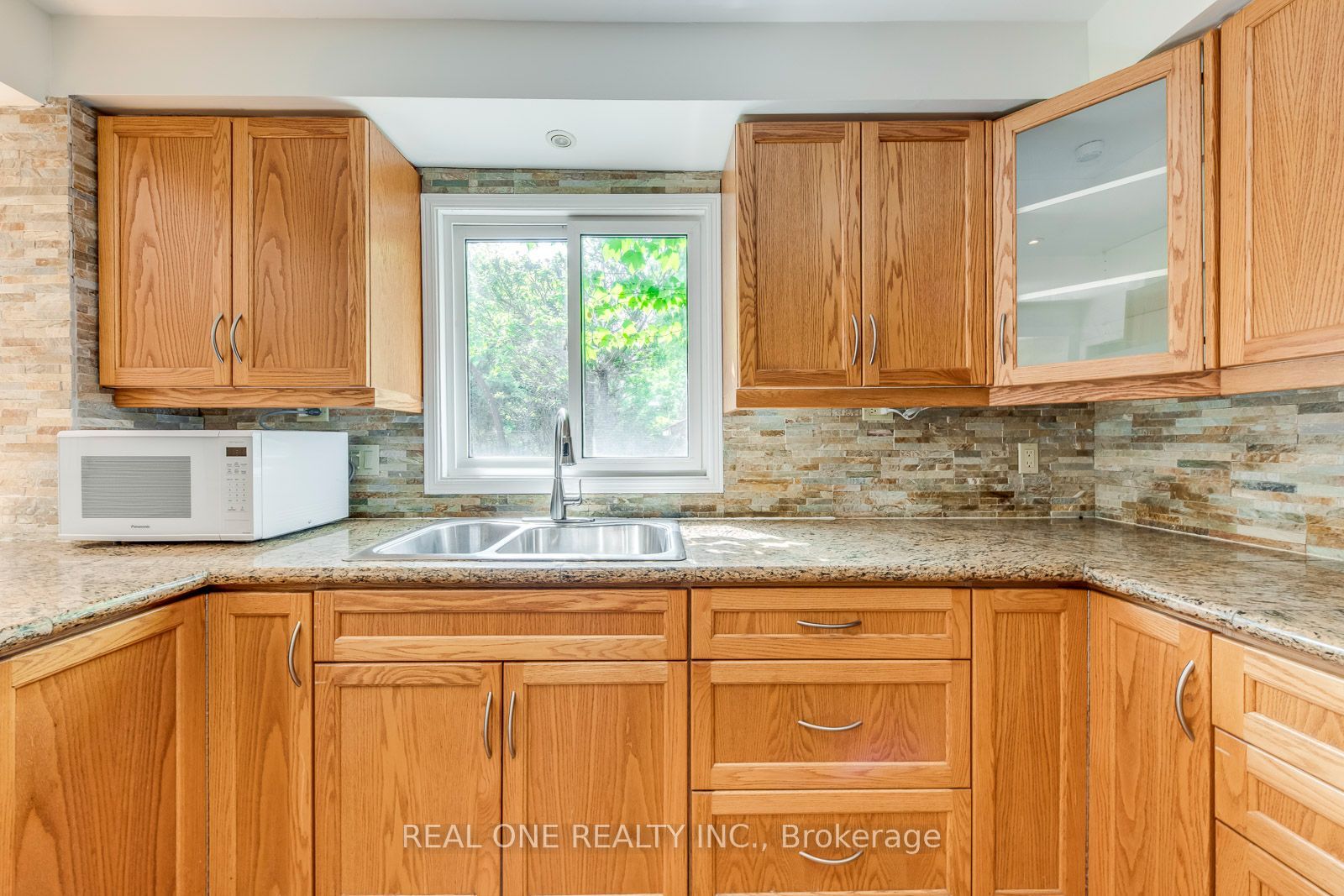 3310 Jackpine Road Property Photo 11