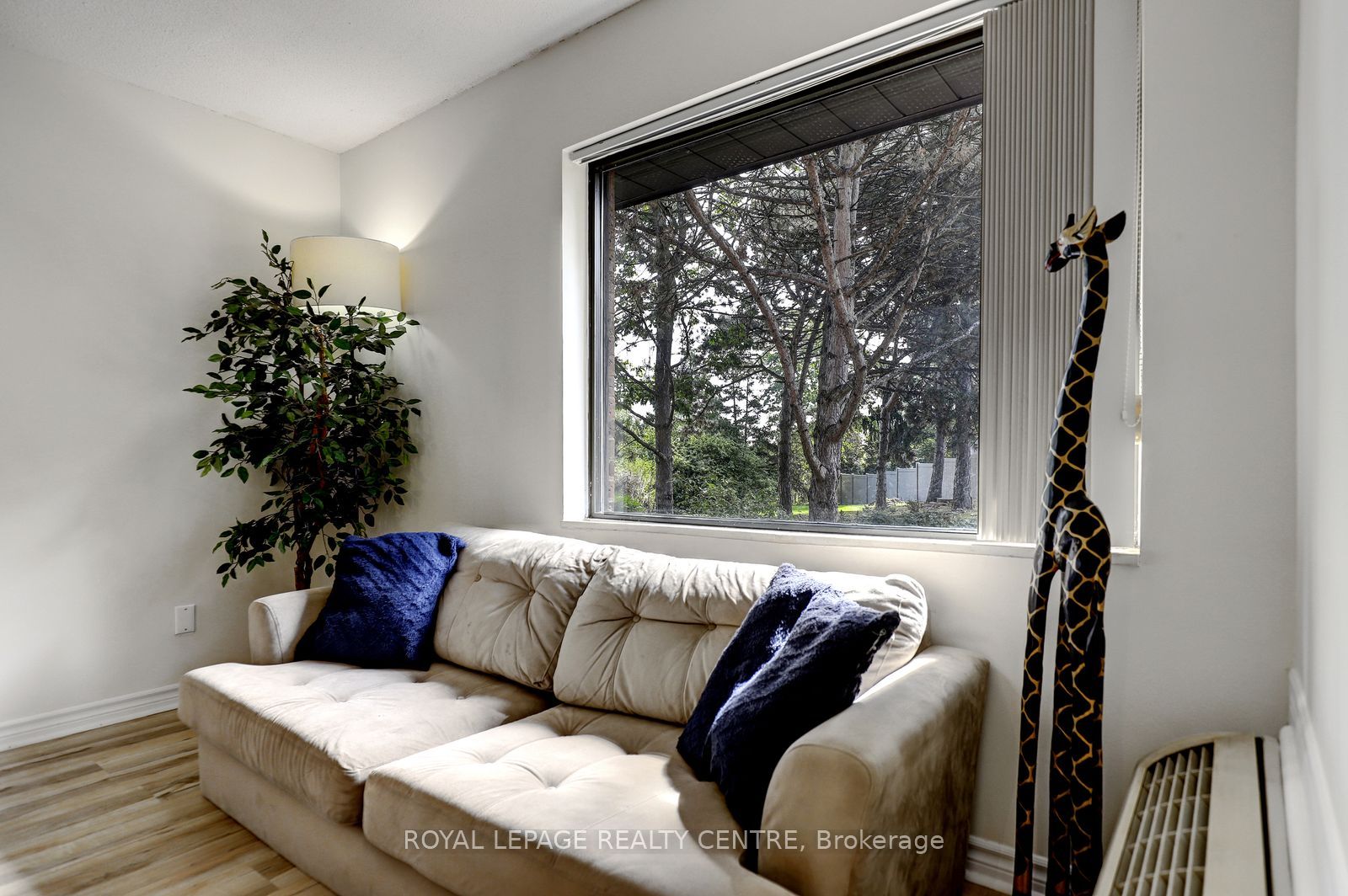 1000 Cedarglen Gate 201 Property Photo 8
