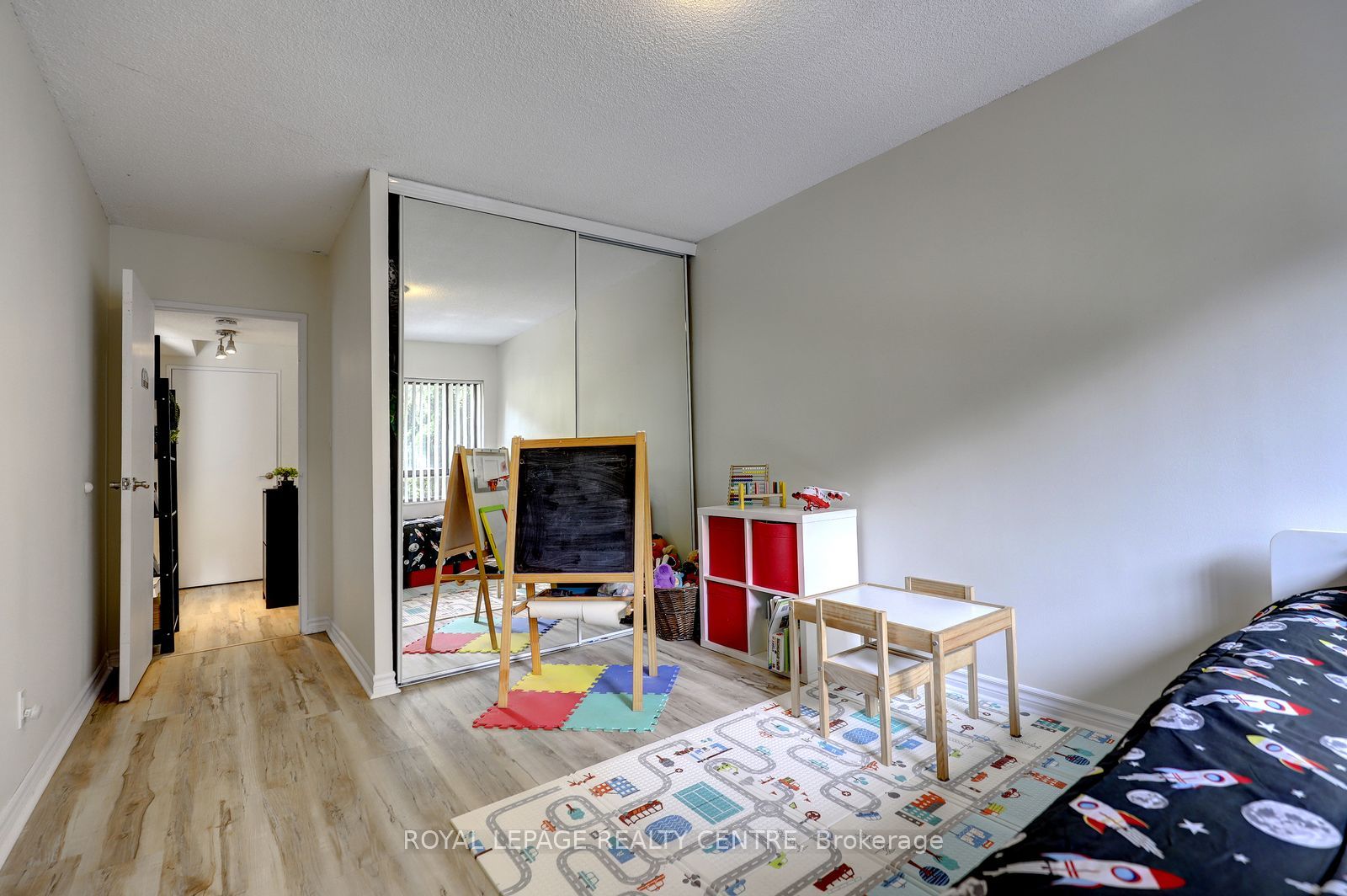 1000 Cedarglen Gate 201 Property Photo 21