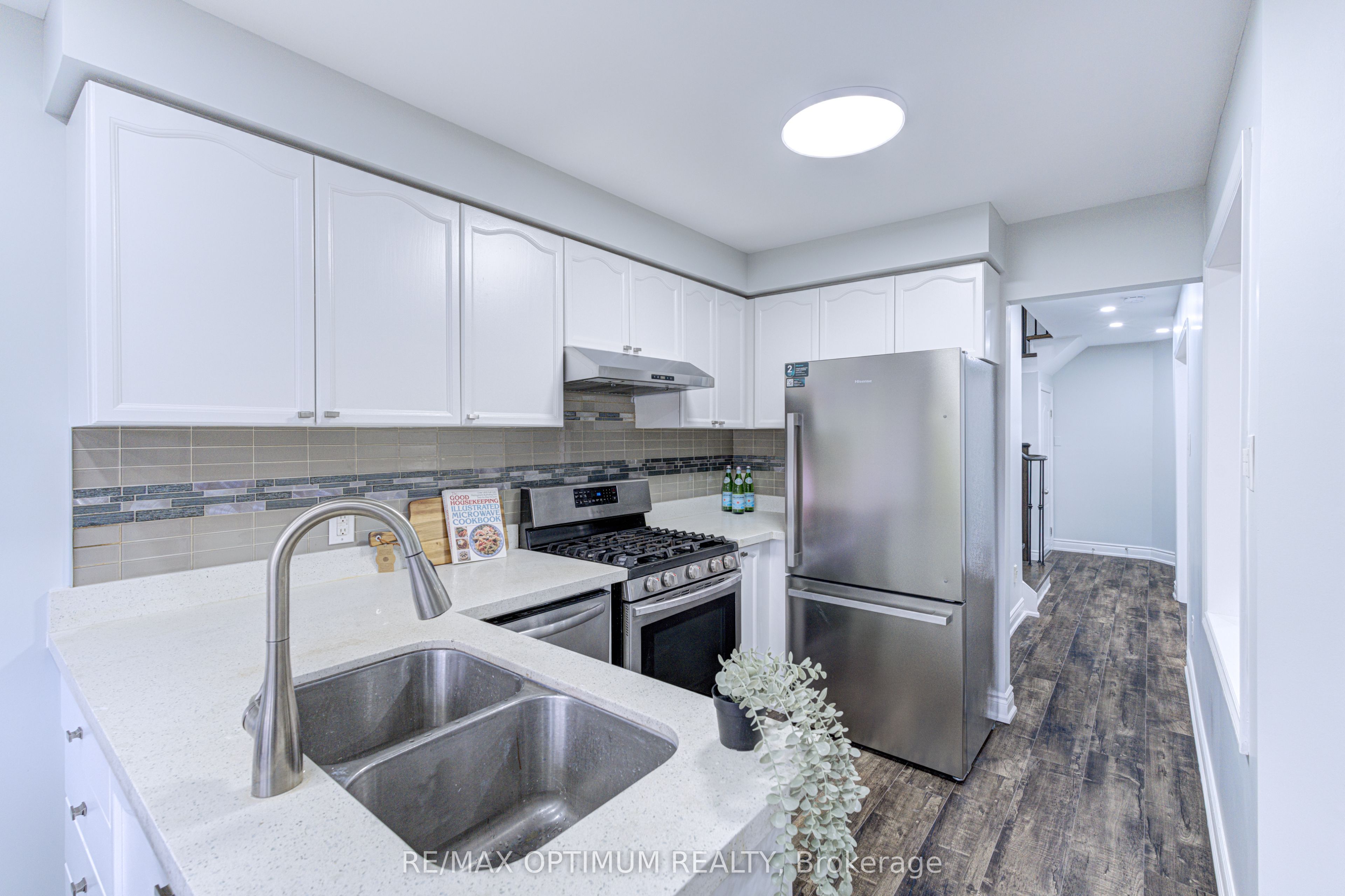 3812 Craighurst Avenue Property Photo 13