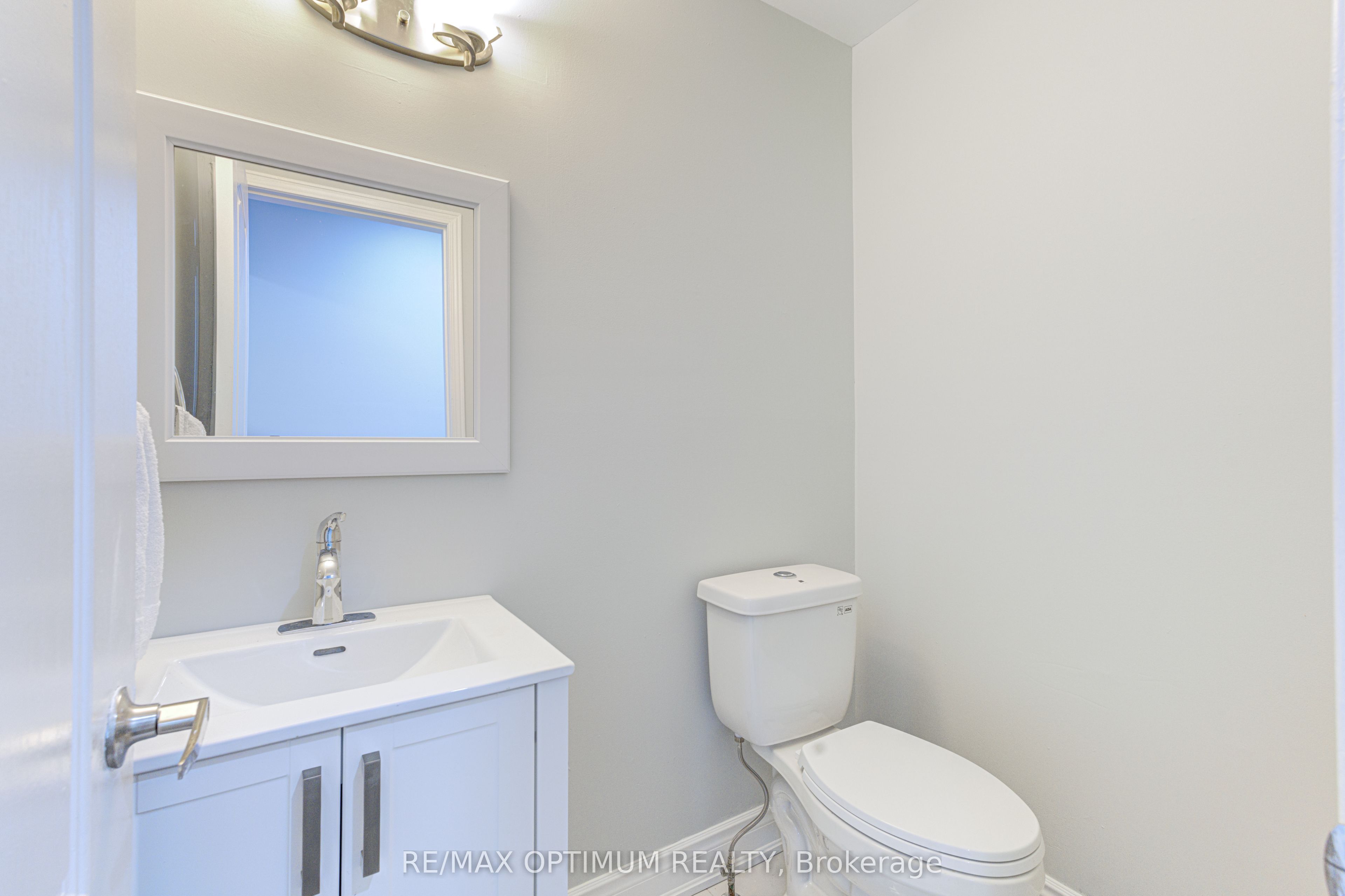 3812 Craighurst Avenue Property Photo 17