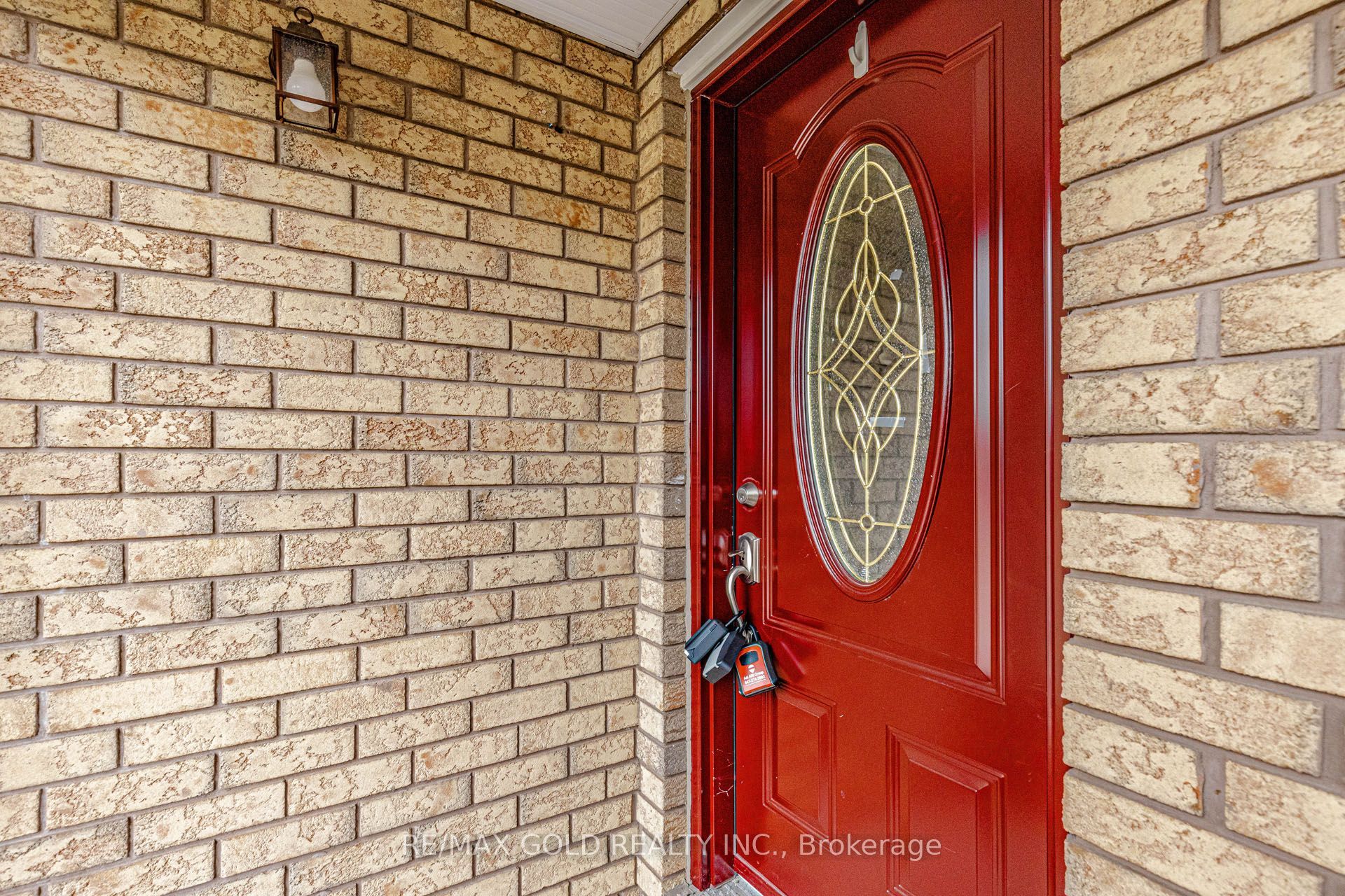 97 Hinchley Wood Grove Property Photo 5