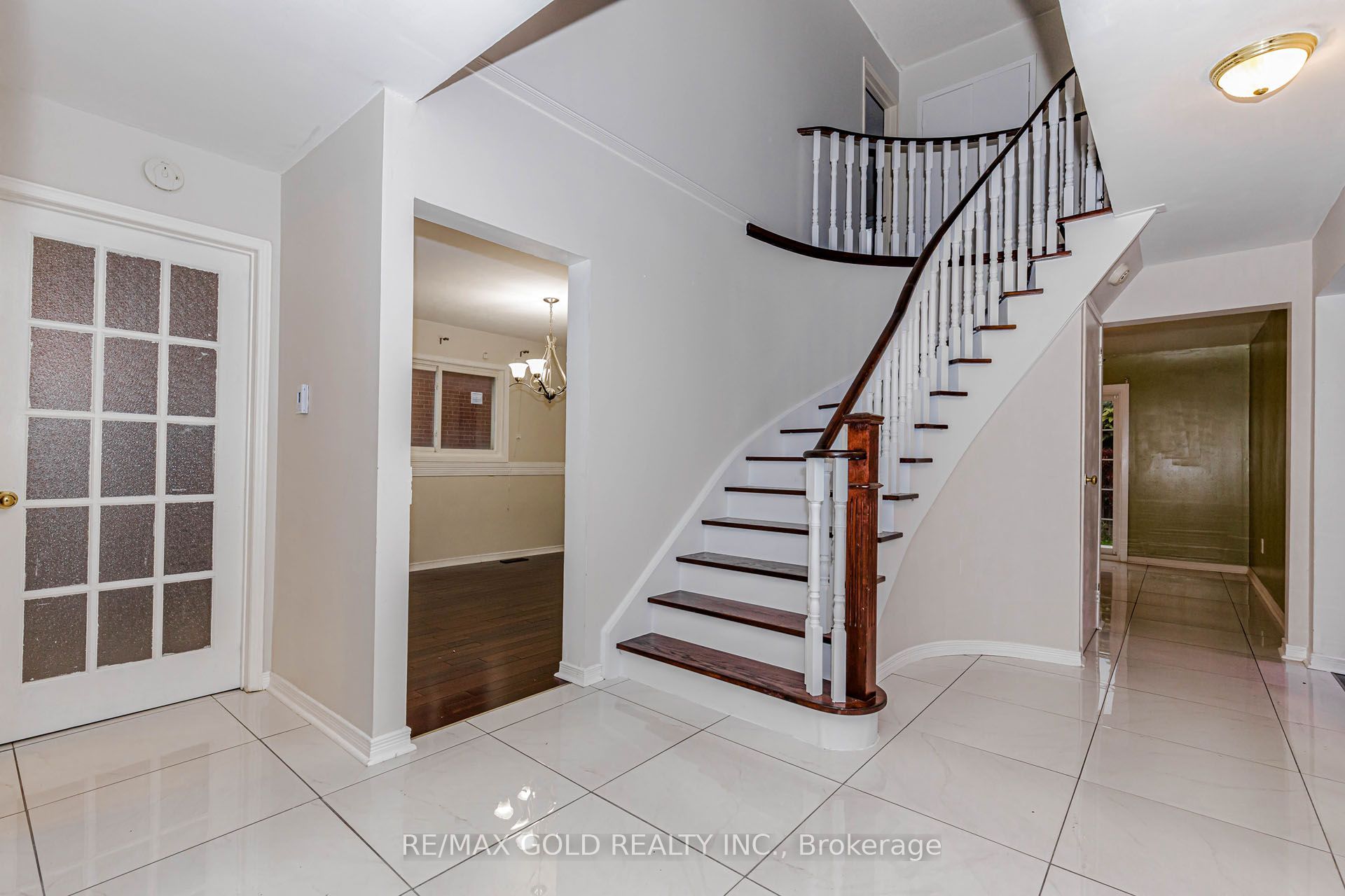 97 Hinchley Wood Grove Property Photo 7