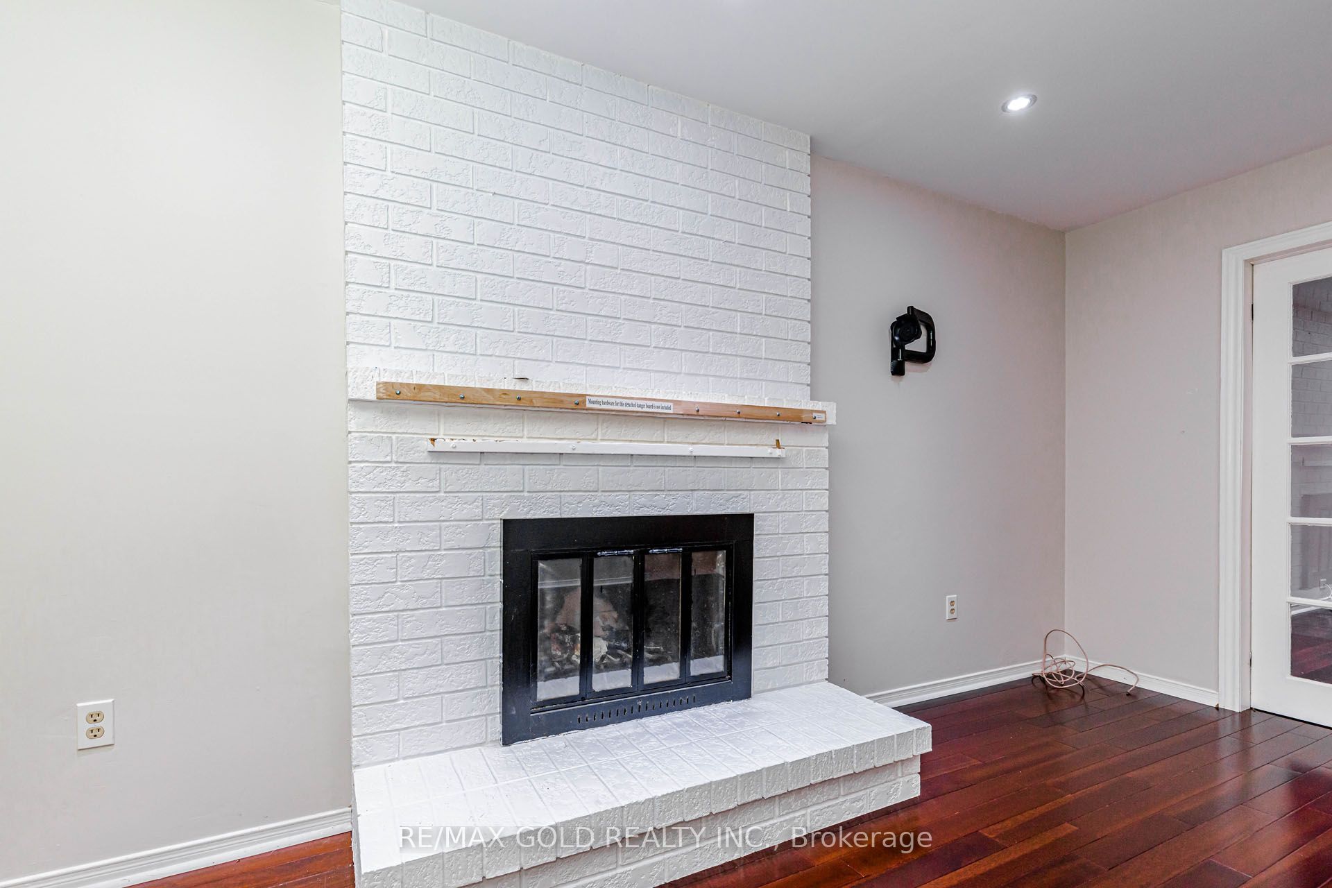 97 Hinchley Wood Grove Property Photo 13