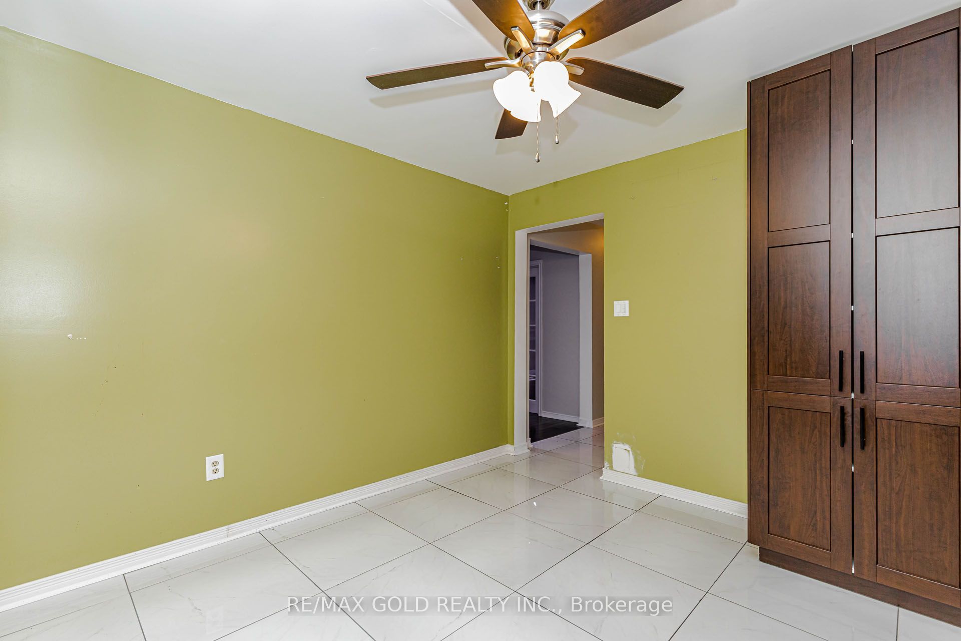 97 Hinchley Wood Grove Property Photo 20