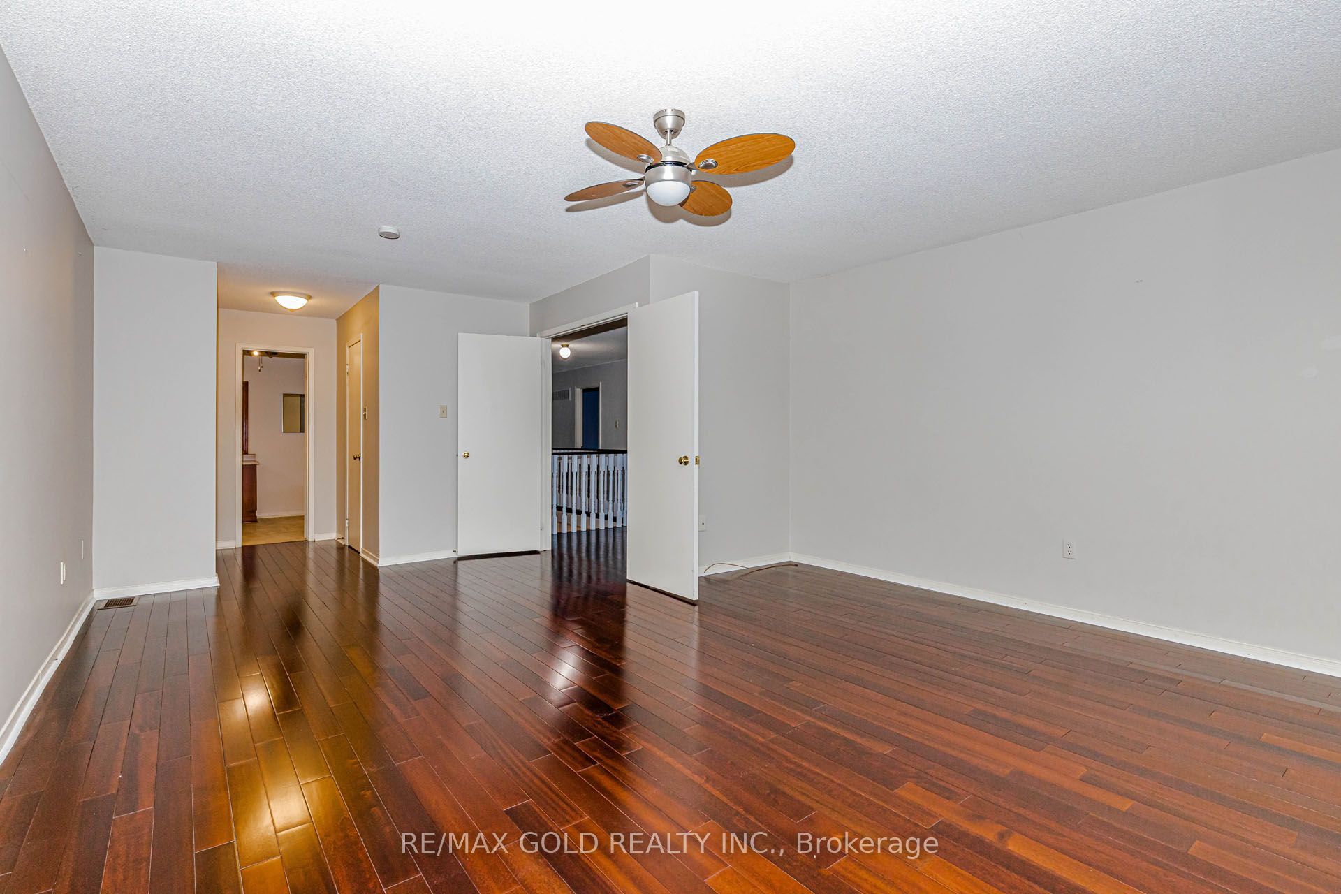 97 Hinchley Wood Grove Property Photo 29