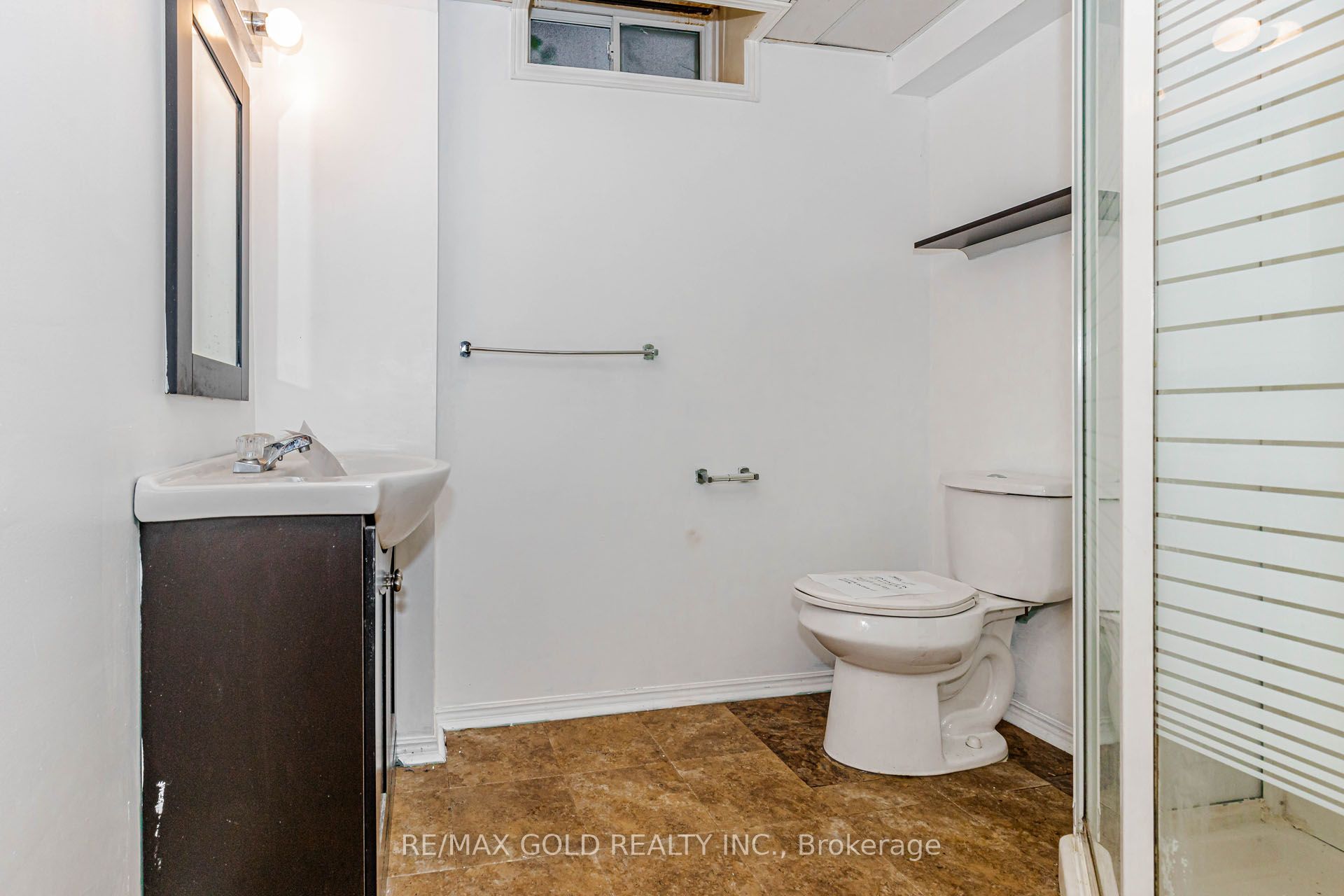 97 Hinchley Wood Grove Property Photo 45